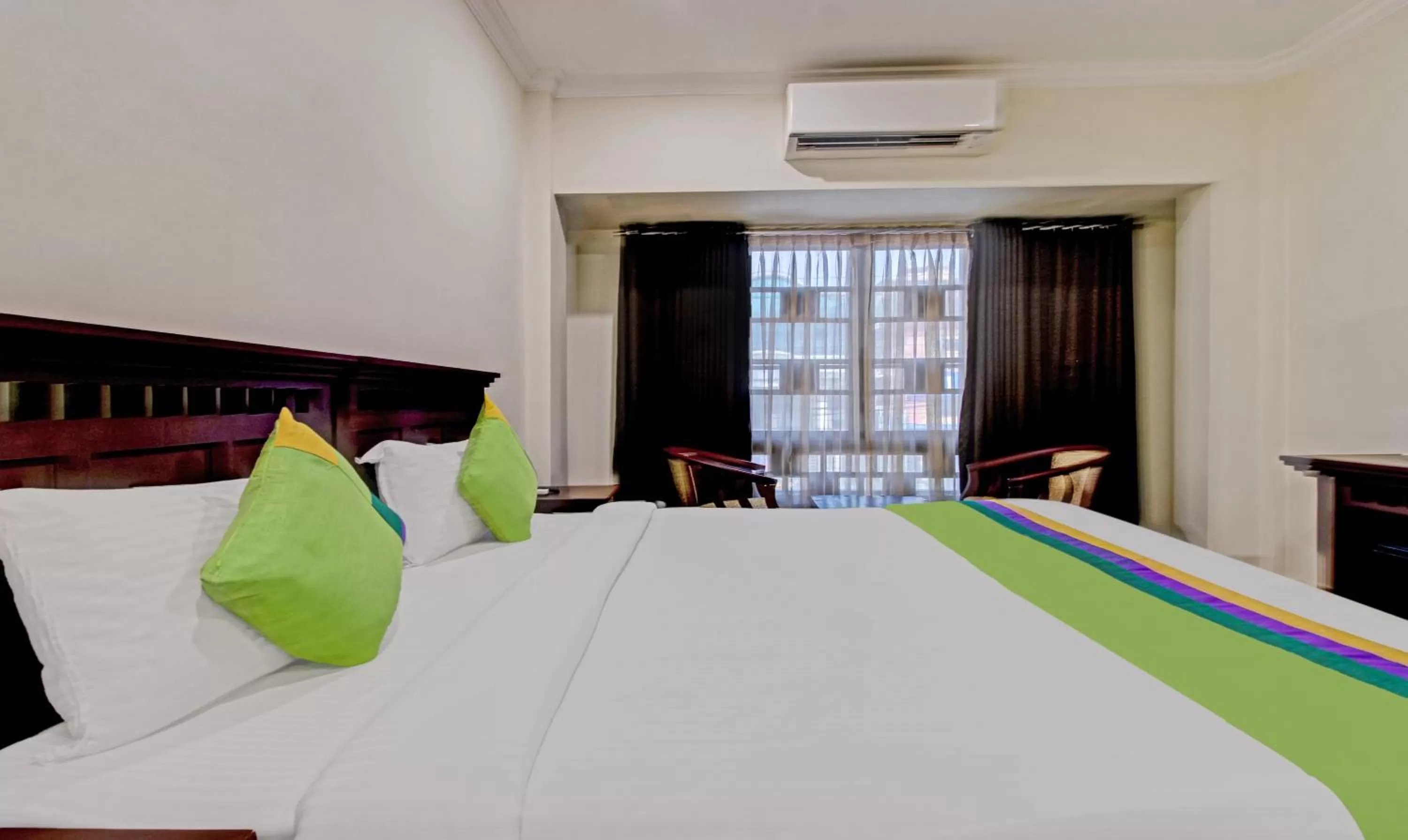 Bedroom, Bed in Treebo Prince