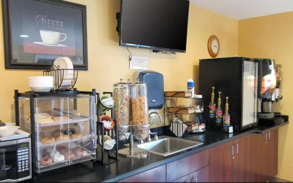 Breakfast in Super 8 by Wyndham Chisago City Breakfast in Super 8 by Wyndham Chisago City