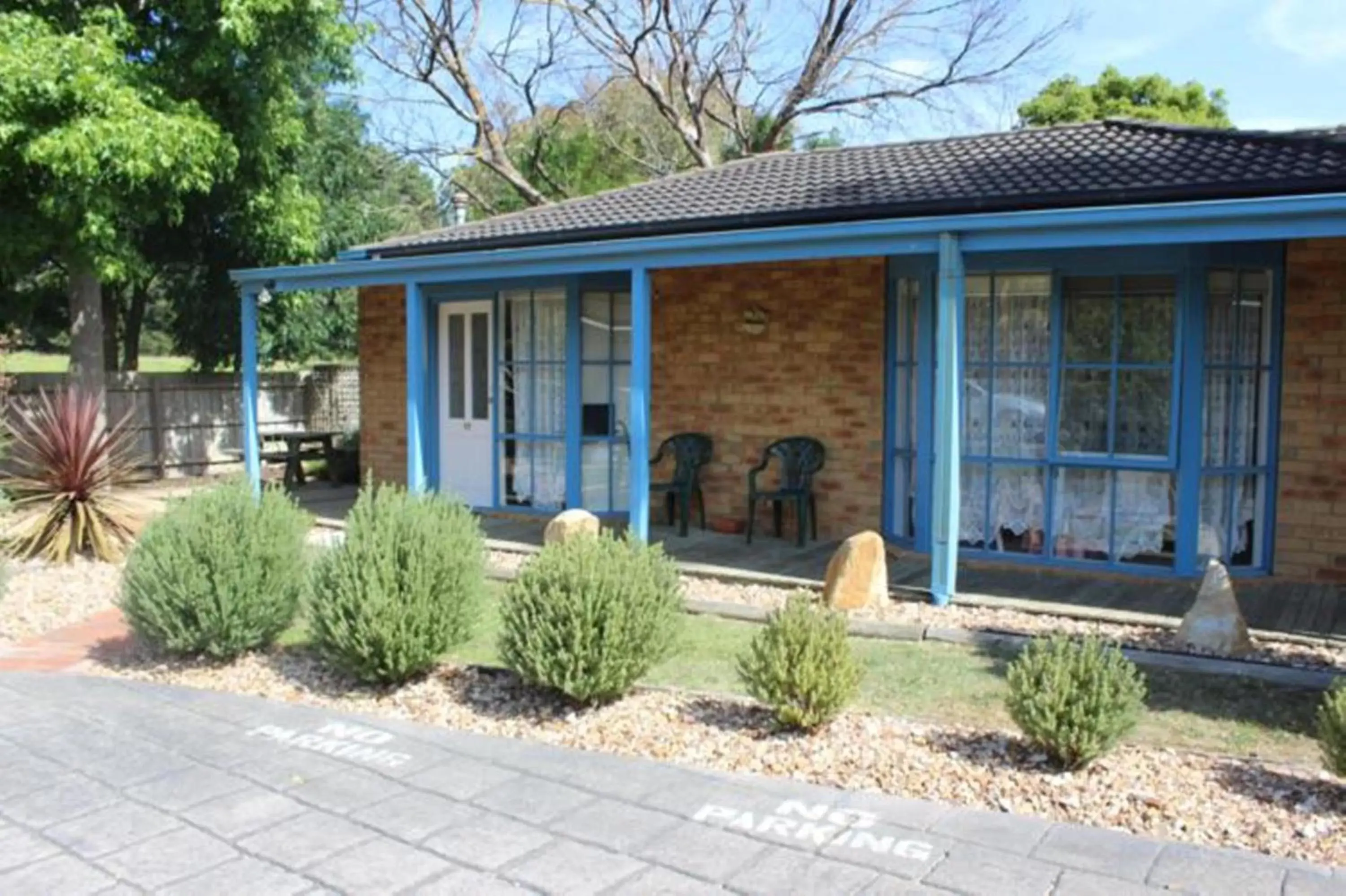 Facade/entrance in The Balnarring Motel