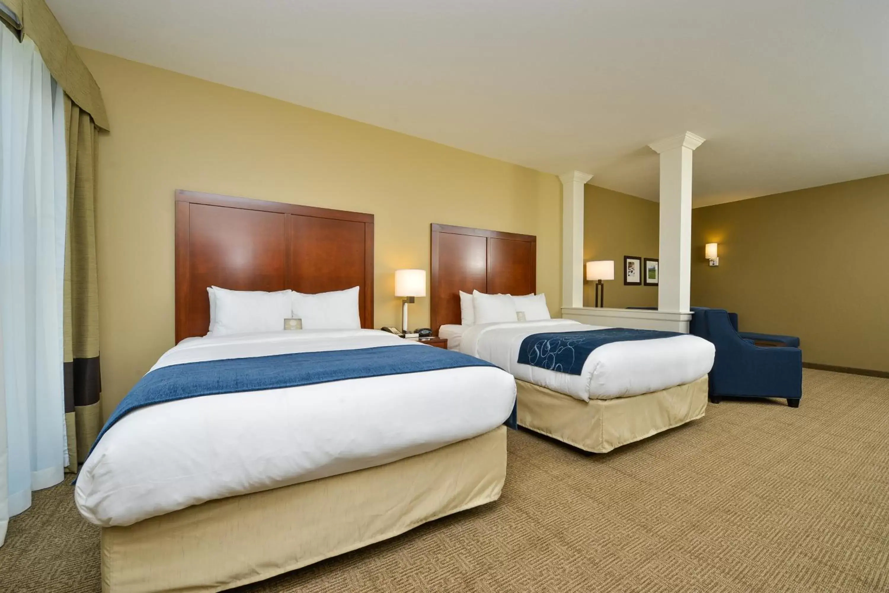 Queen Suite with Two Queen Beds - Accessible/Non-Smoking in Comfort Suites Airport-University