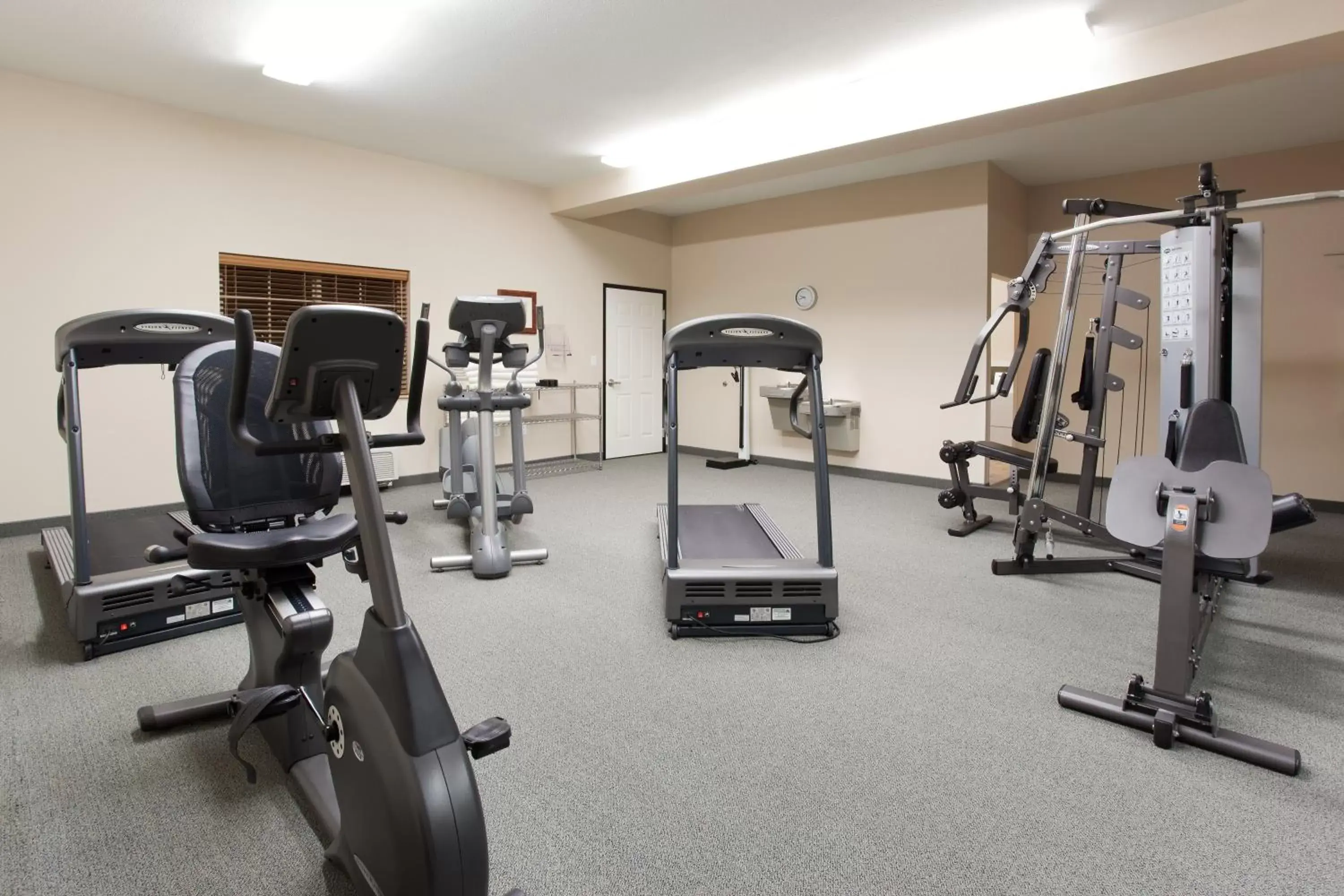 Spa and wellness centre/facilities, Fitness Center/Facilities in Candlewood Suites Craig-Northwest, an IHG Hotel