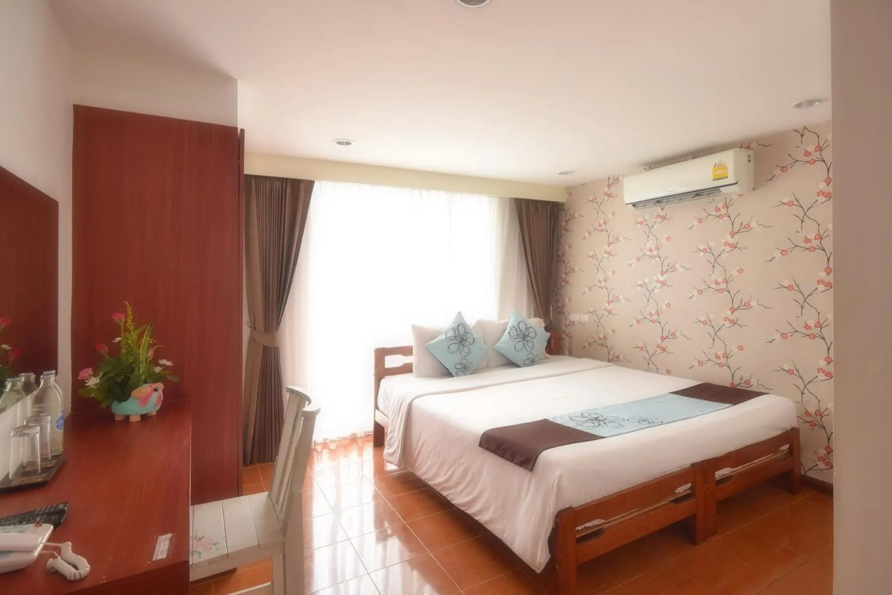 Bed in Blissotel Ratchada