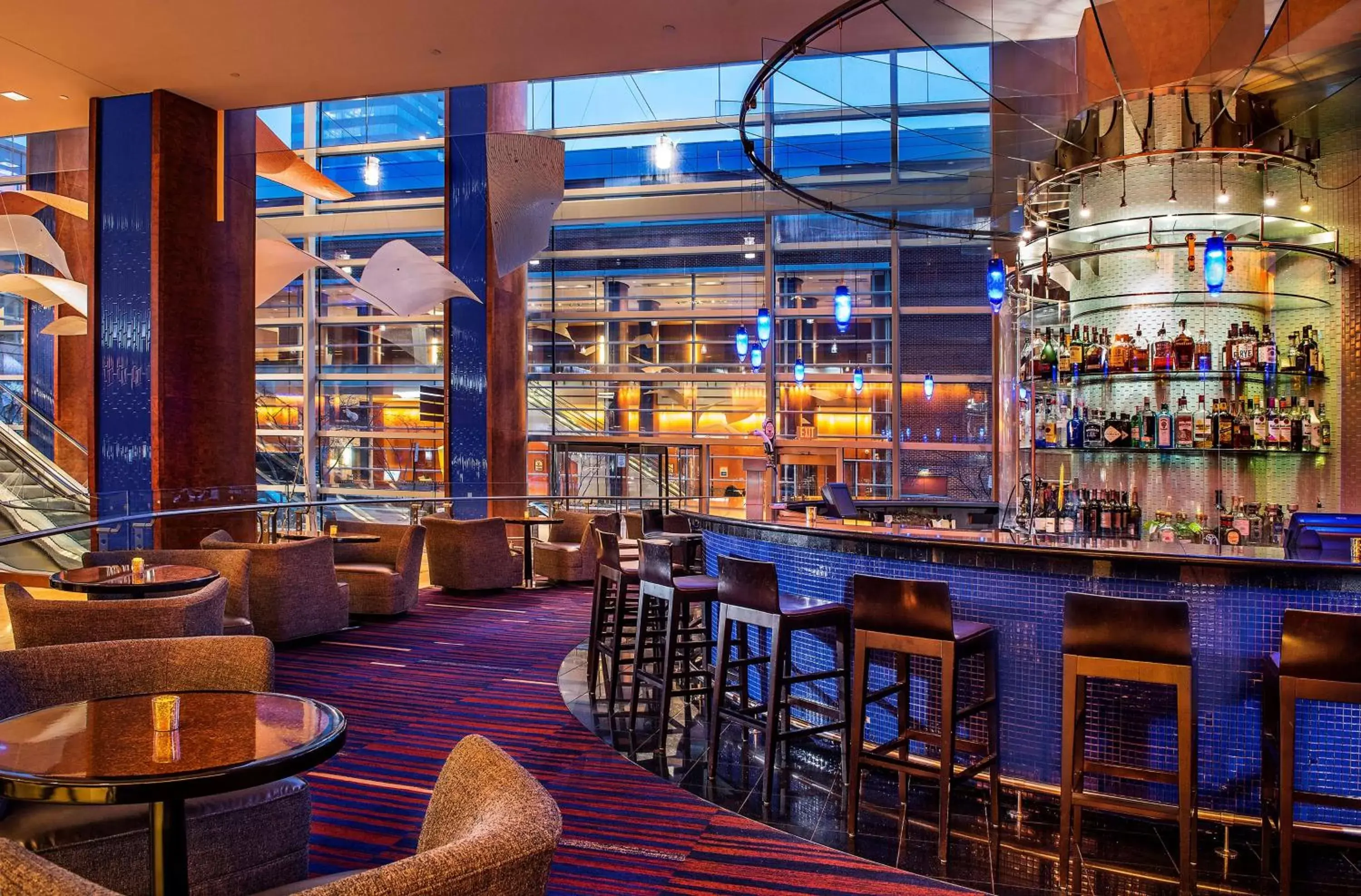 Lobby or reception, Lounge/Bar in Hilton Baltimore Inner Harbor