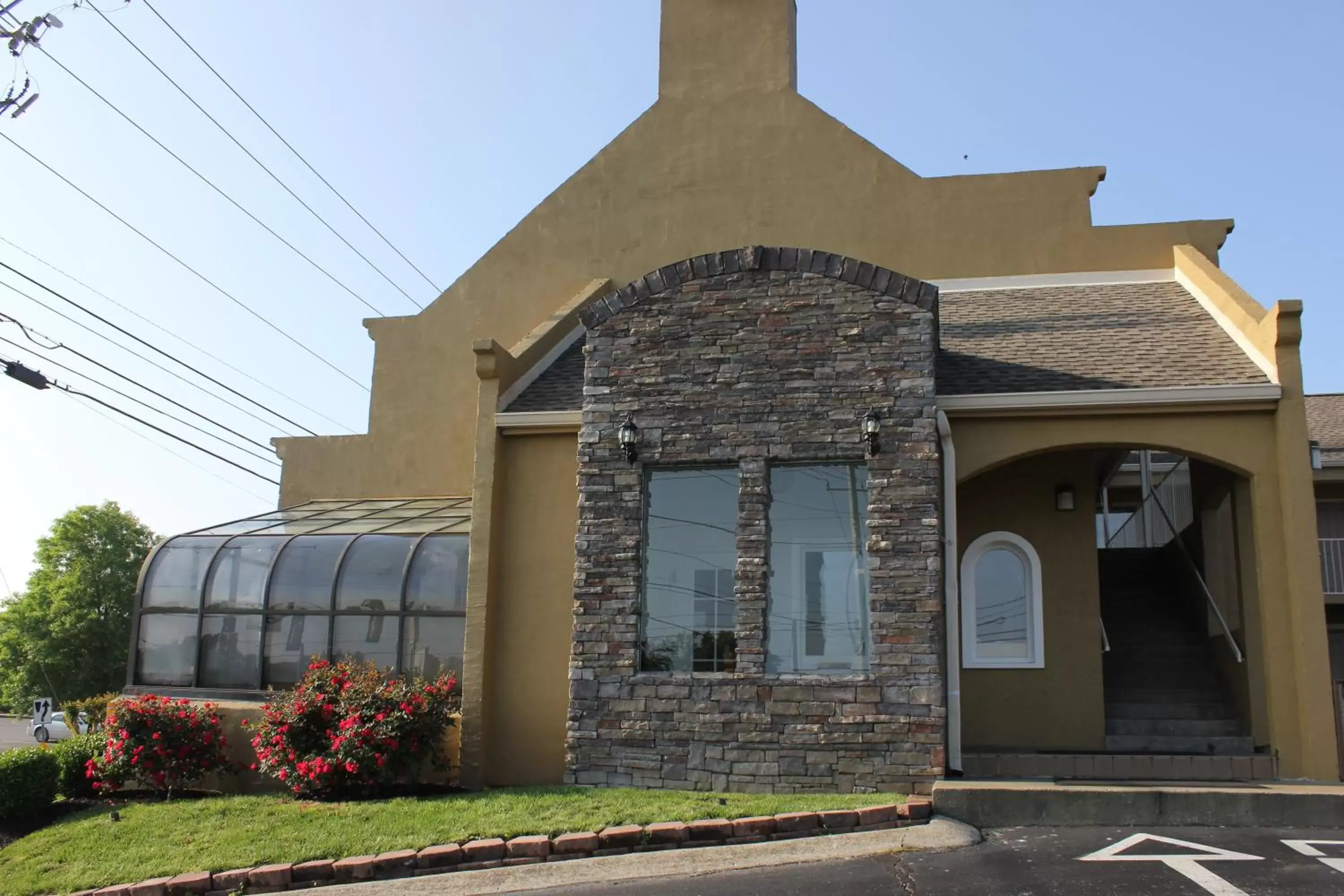 Property building in Quarters Inn & Suites Property building in Quarters Inn & Suites