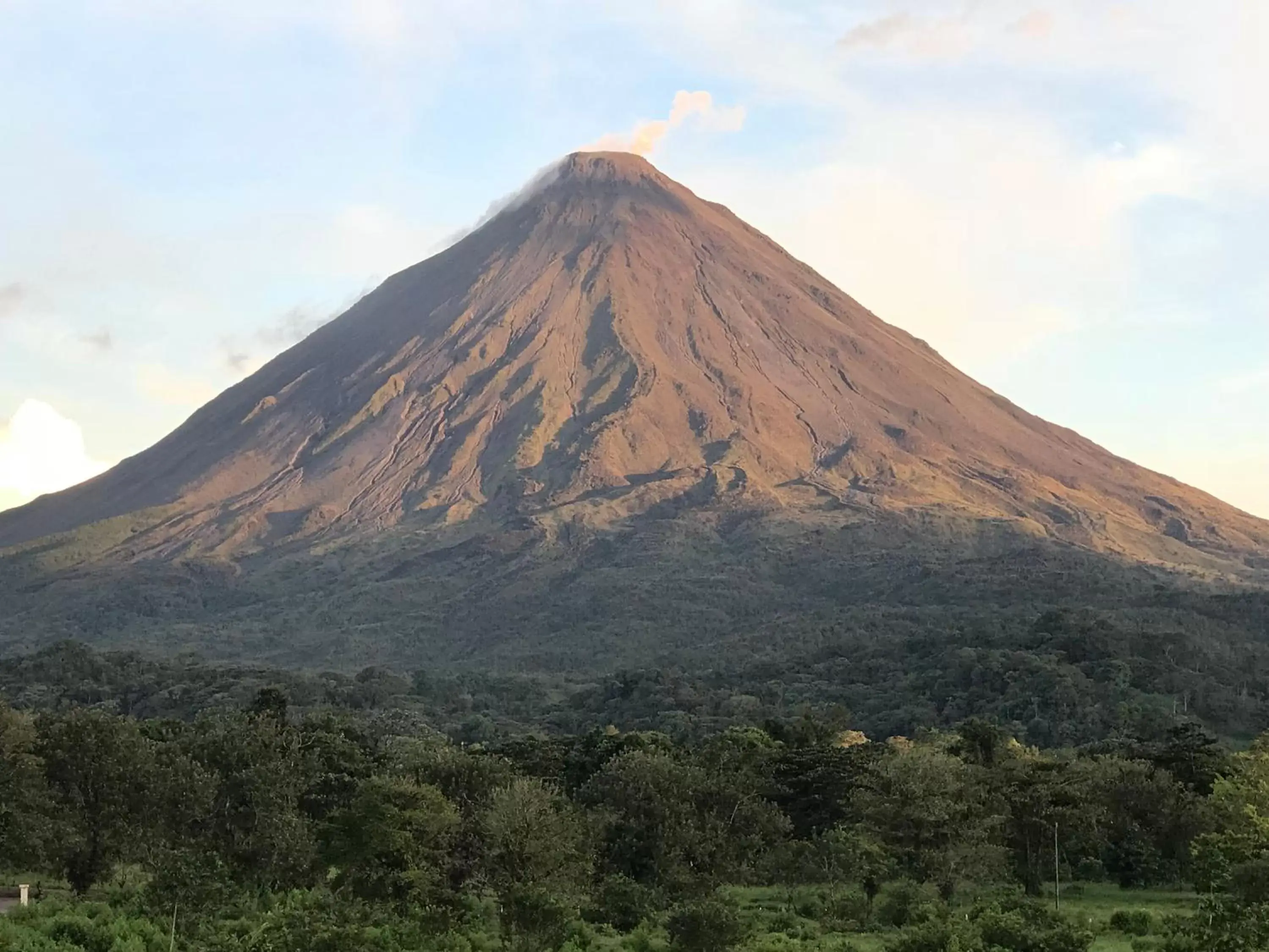 Mountain view, Natural Landscape in Arenal Roca Suites