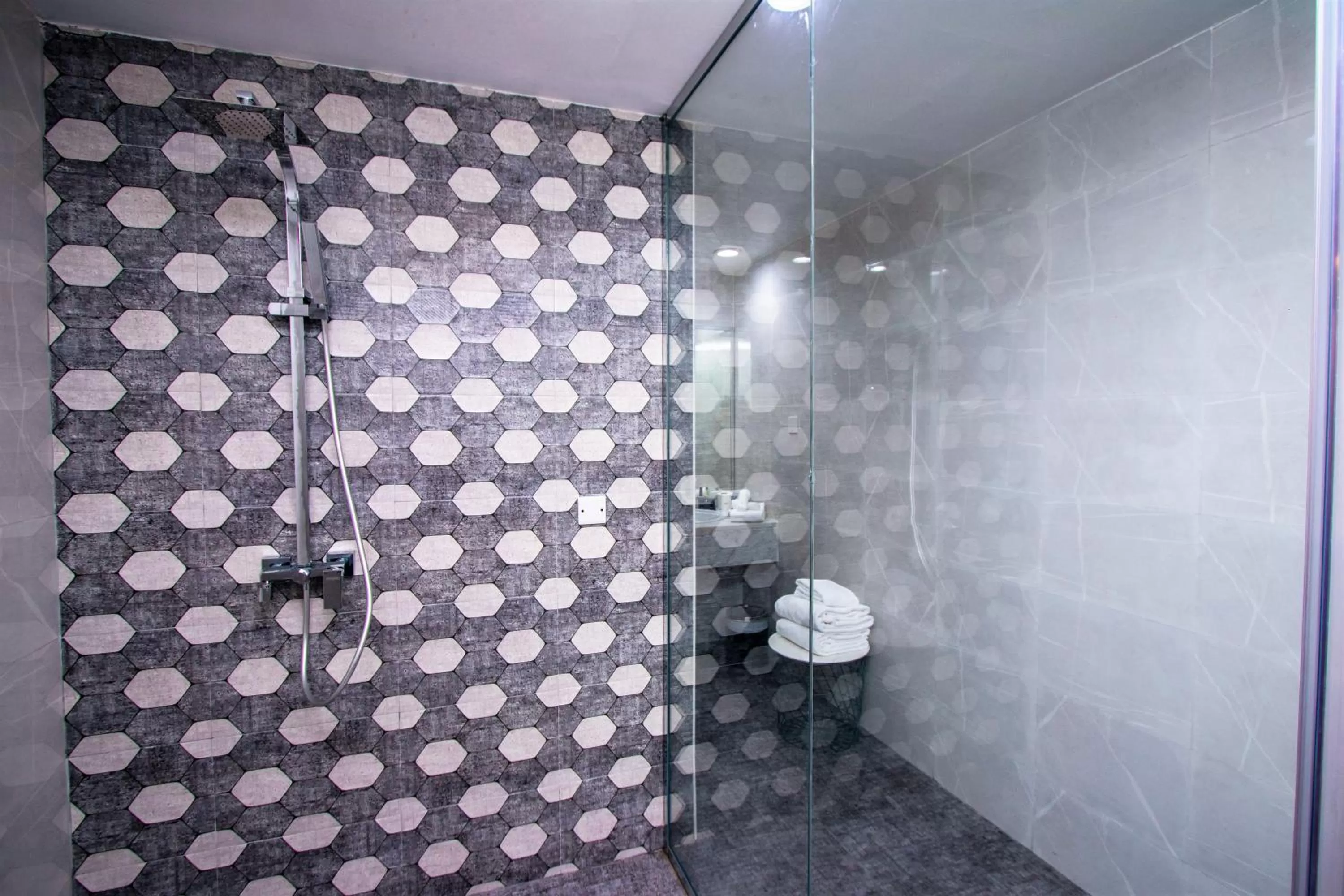 Shower in BM Beach Hotel