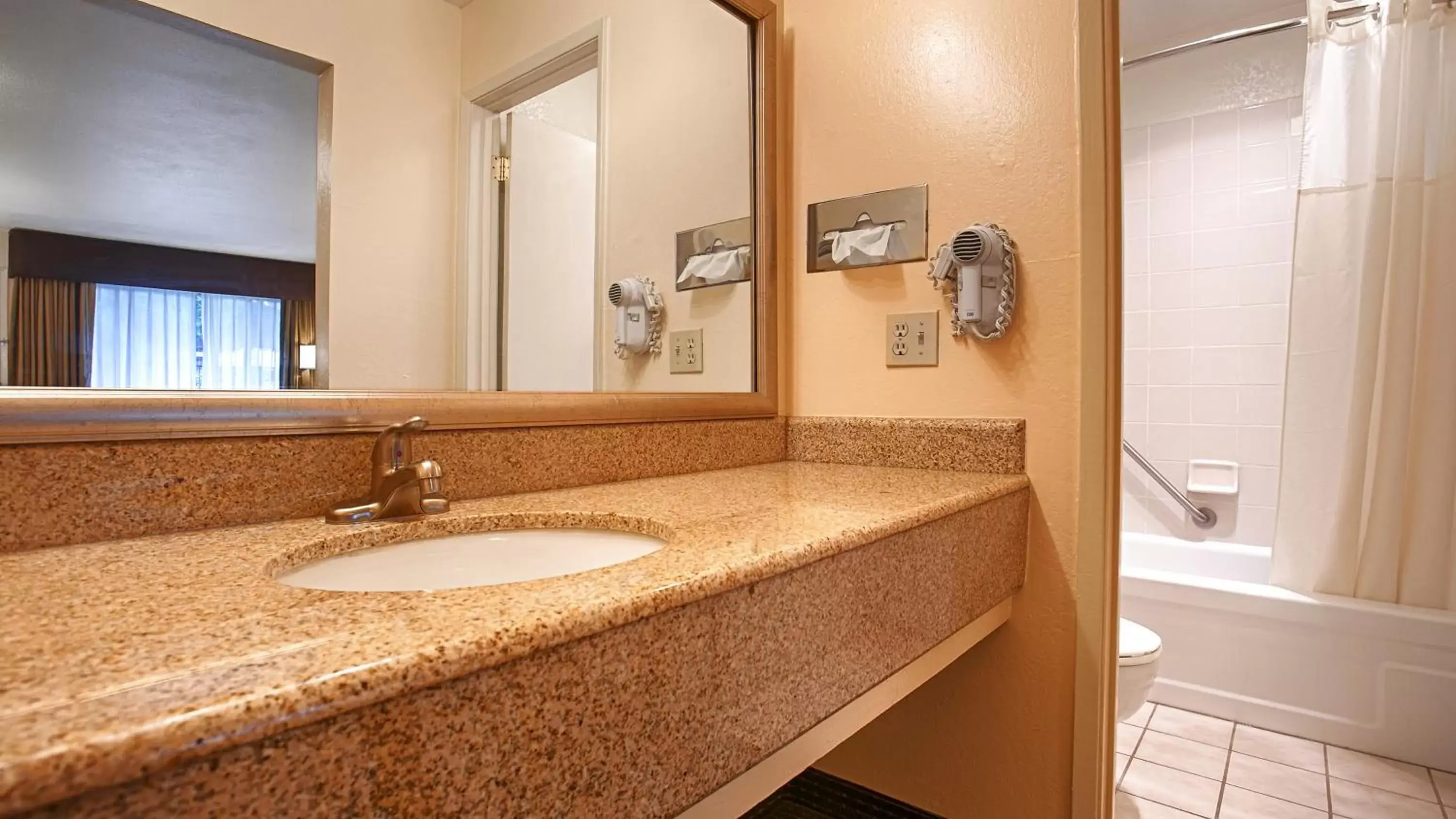 Bathroom in Best Western Gold Country Inn