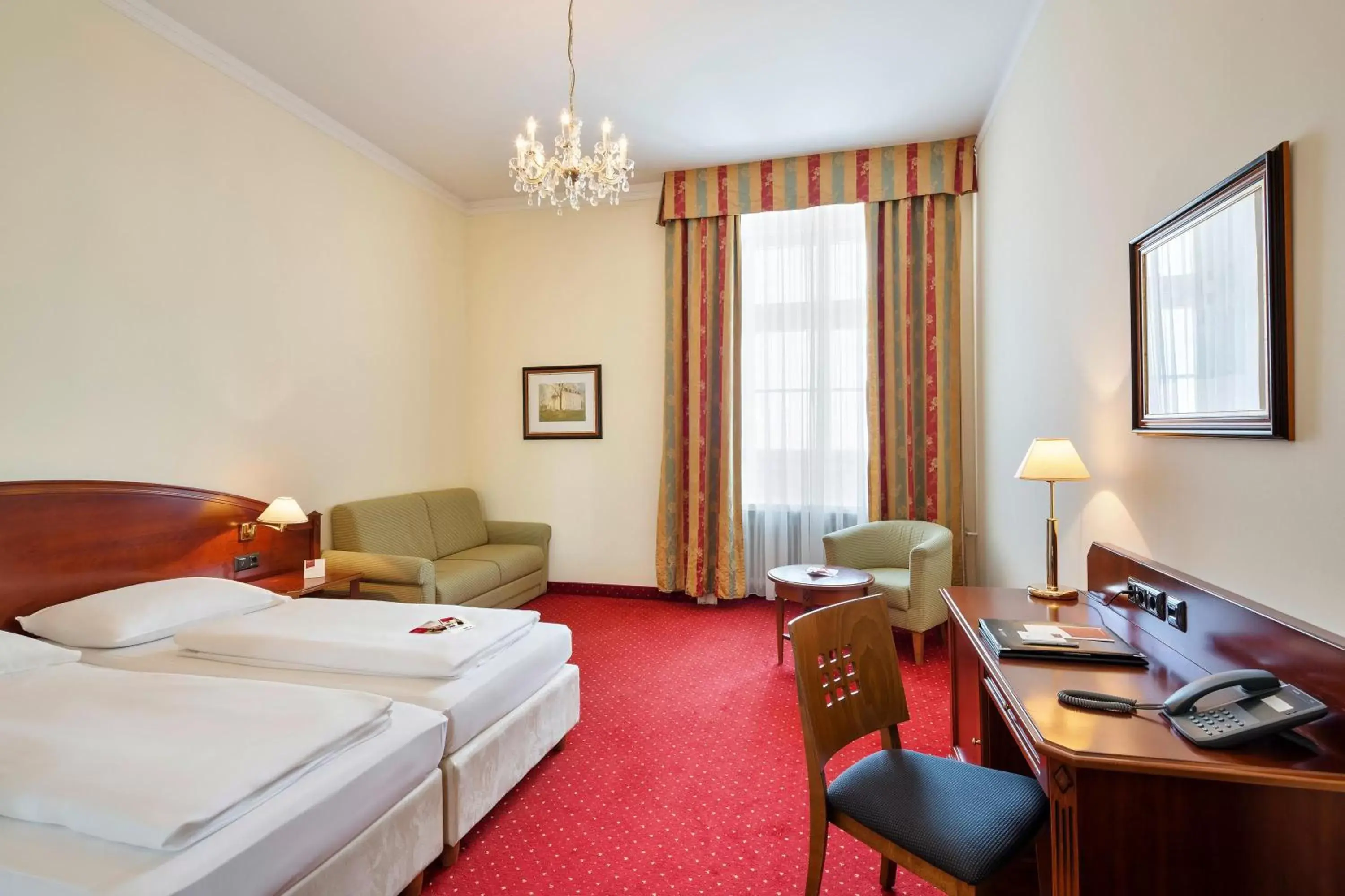 Photo of the whole room in Austria Trend Hotel Schloss Wilhelminenberg Wien