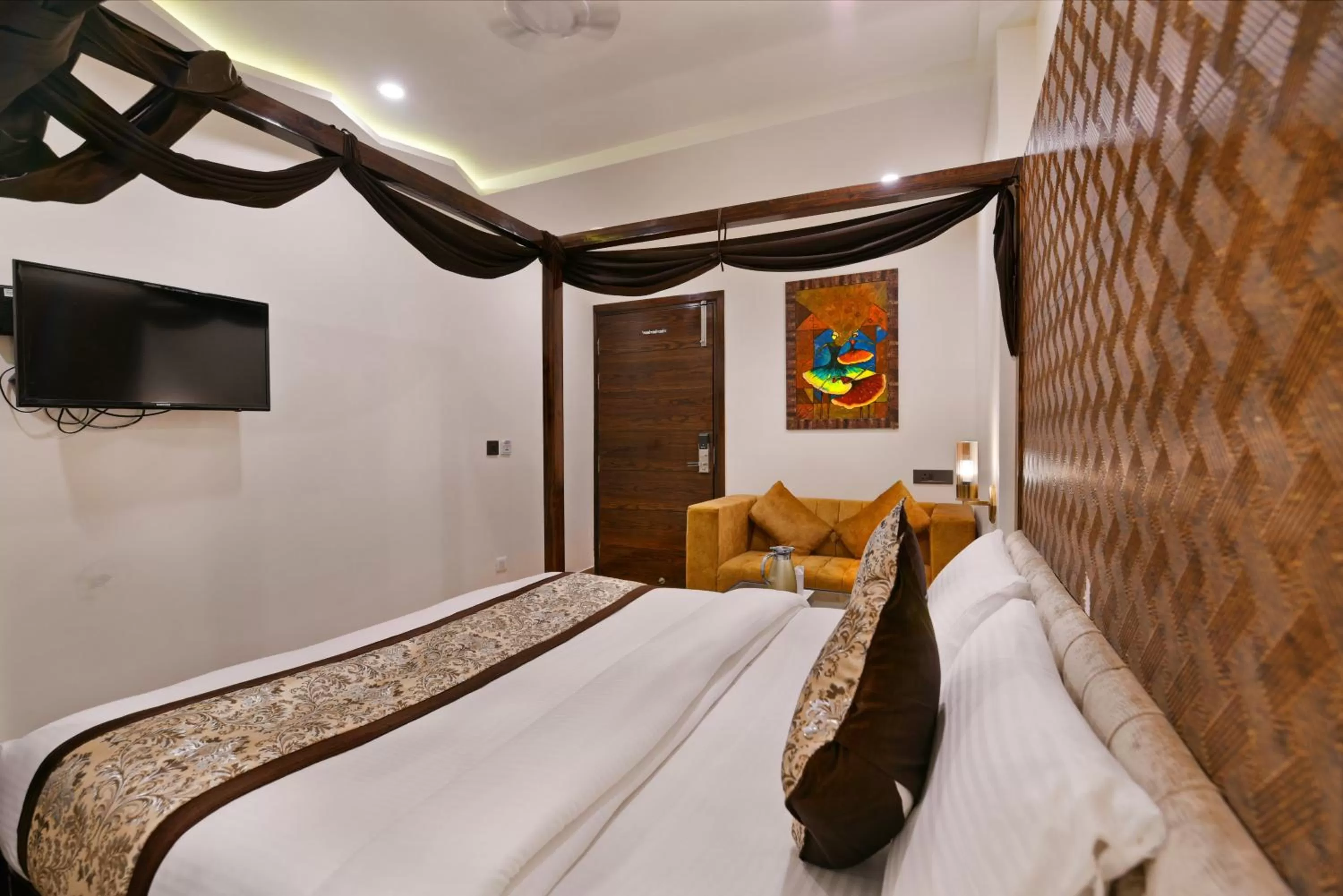 Bed in Hotel Blue Pearl - Free Airport Pick up