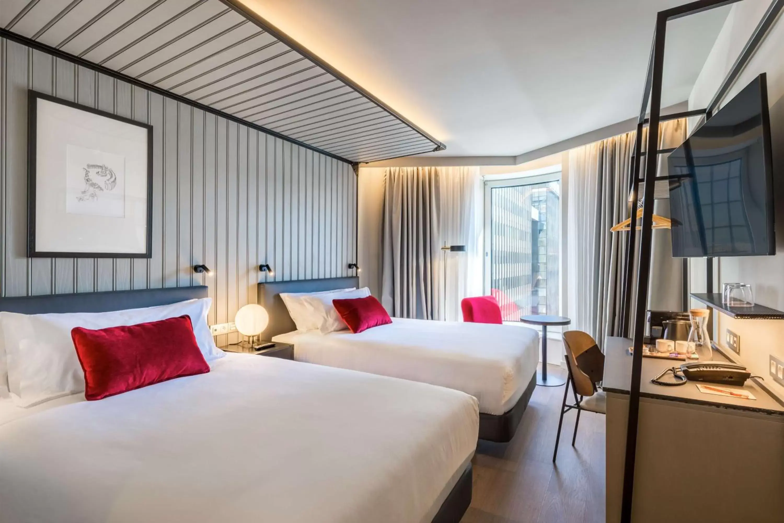 Bedroom, Bed in Canopy by Hilton Madrid Castellana Bedroom, Bed in Canopy by Hilton Madrid Castellana