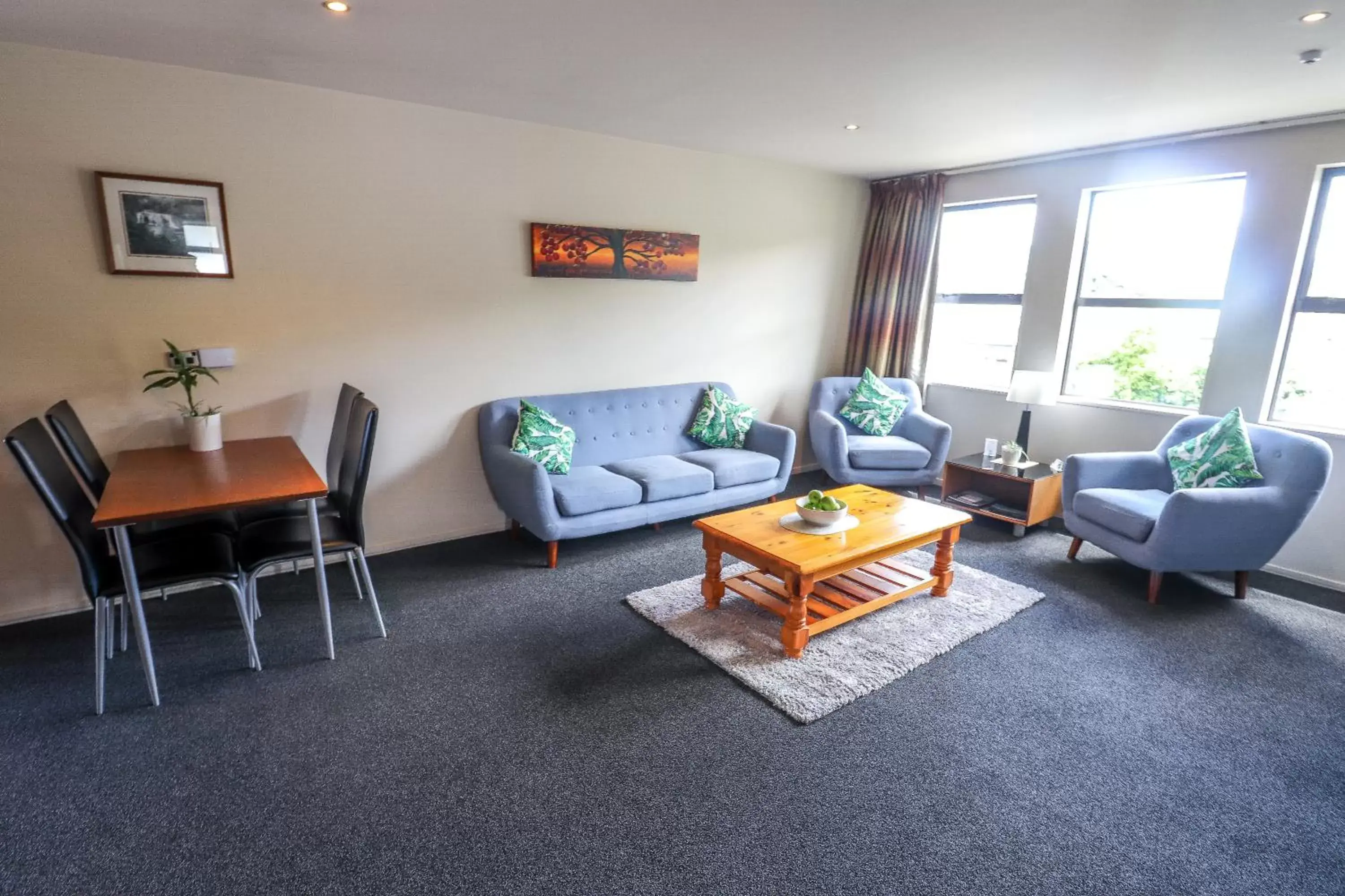 Living room, Seating Area in Coleraine Suites & Apartments