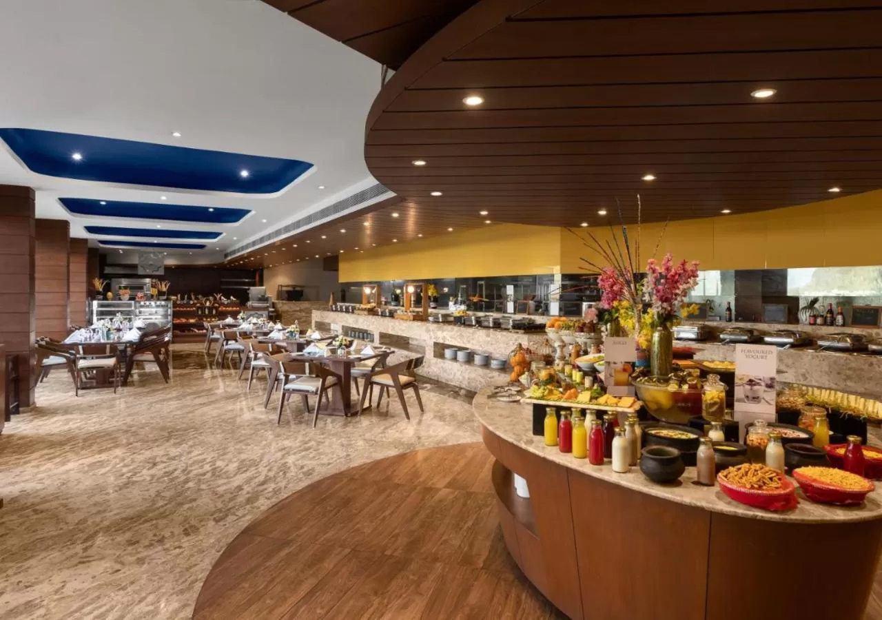 Restaurant/places to eat in jüSTa Sajjangarh Resort & Spa, Udaipur