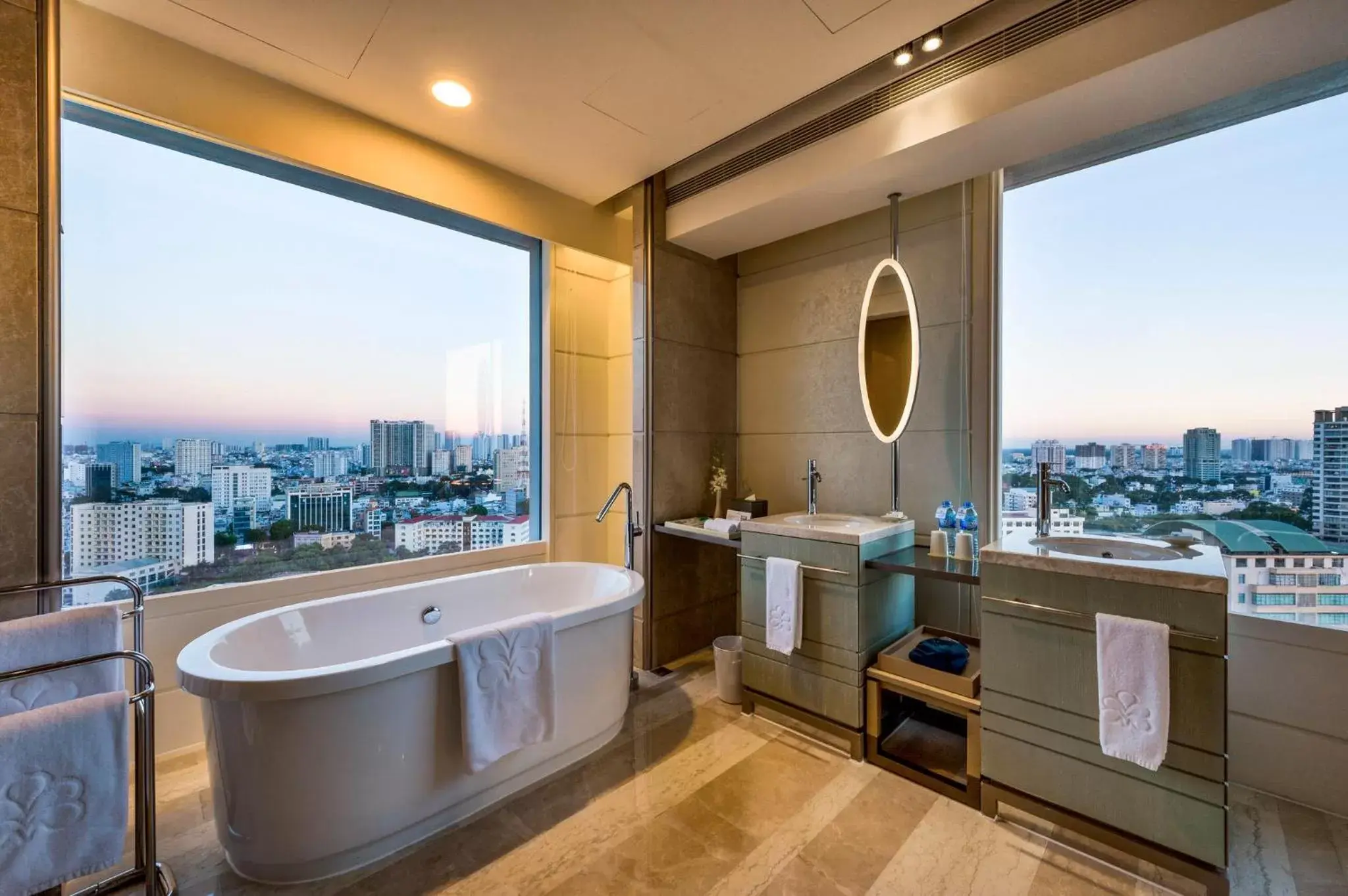 Bathroom in Hotel Nikko Saigon