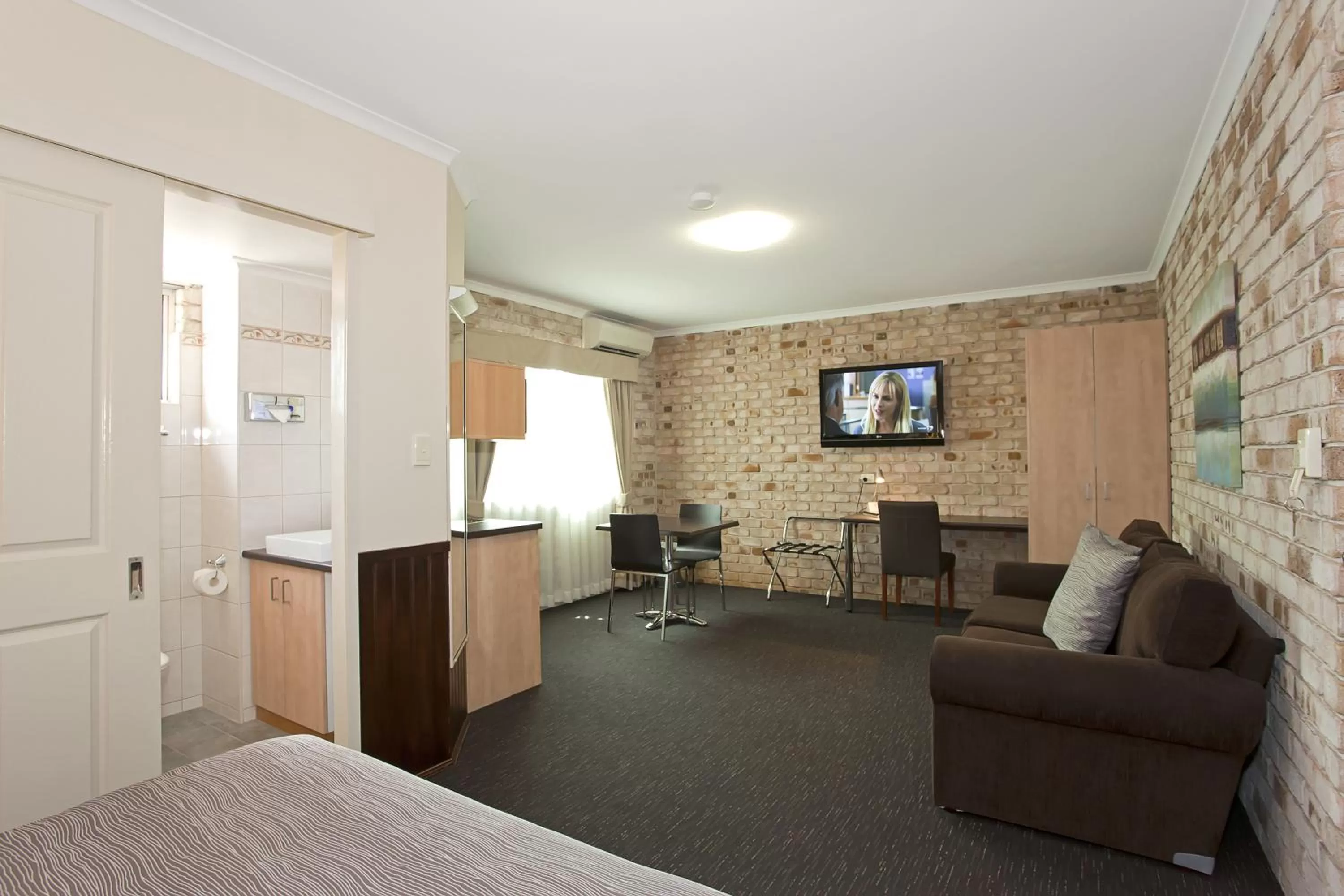 Decorative detail in Highlander Motor Inn