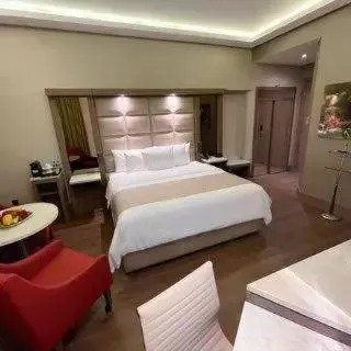 Bed in Safi Royal Luxury Metropolitan