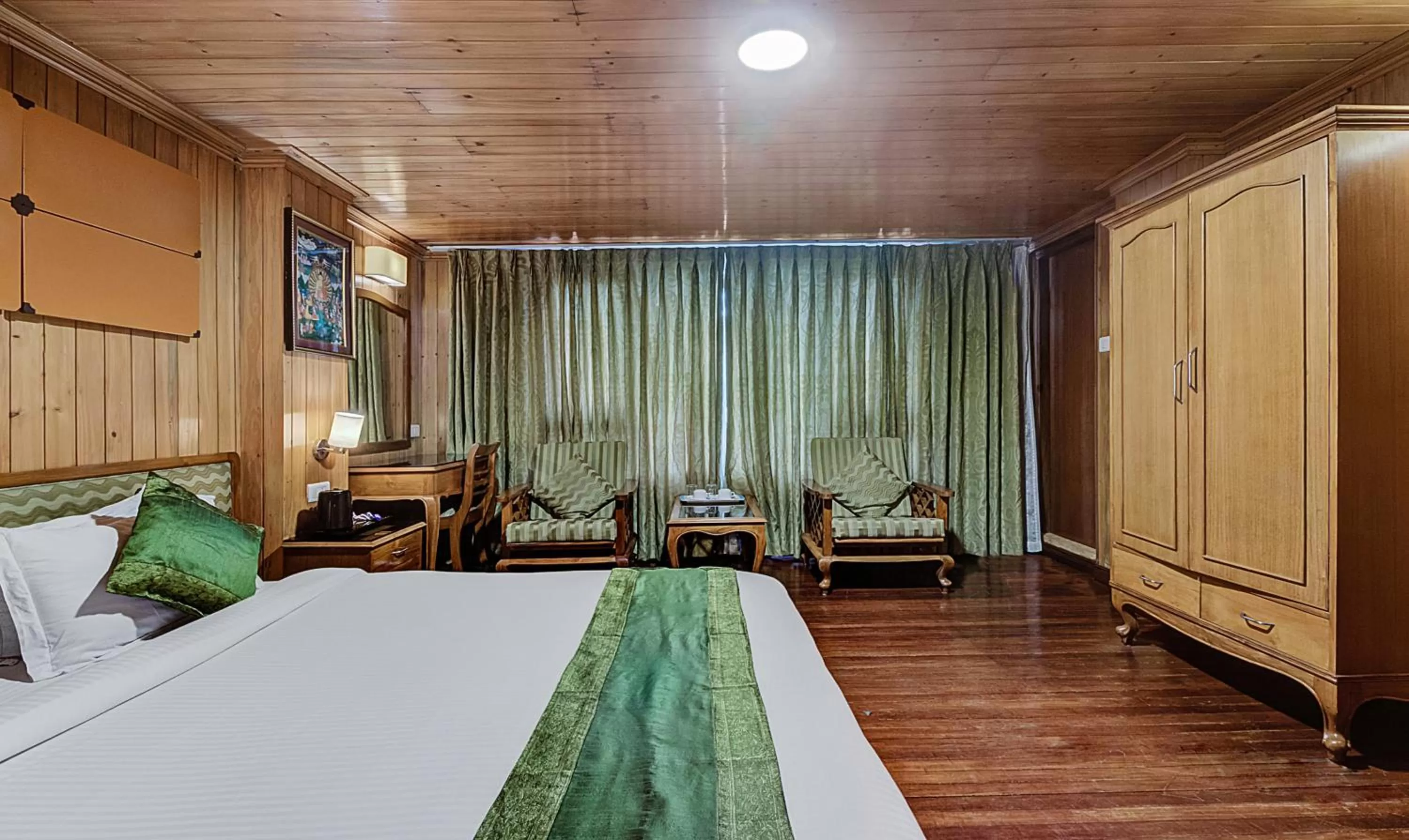 Photo of the whole room, Bed in Dekeling Hotel