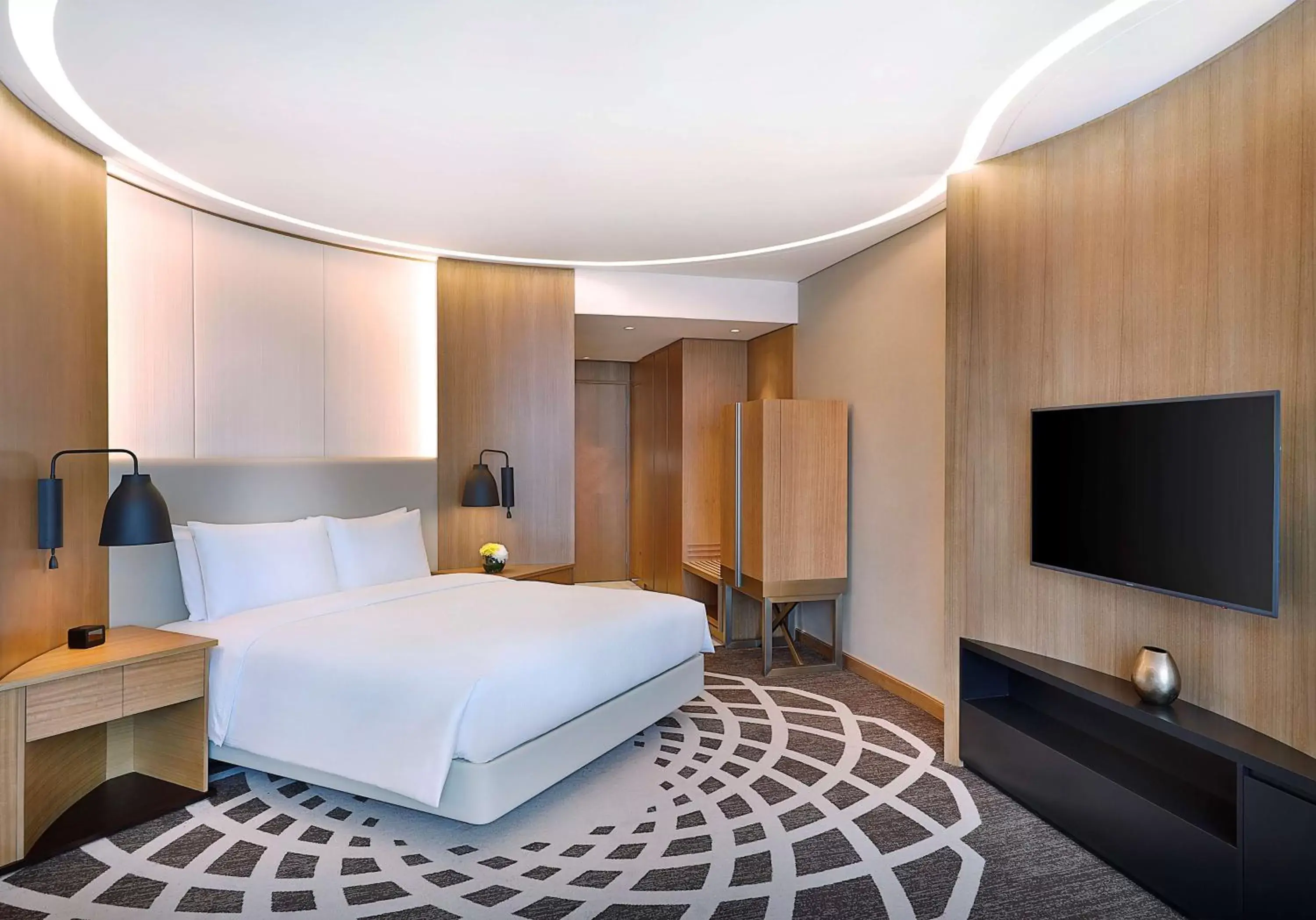 Bed in DoubleTree by Hilton Dubai - Business Bay