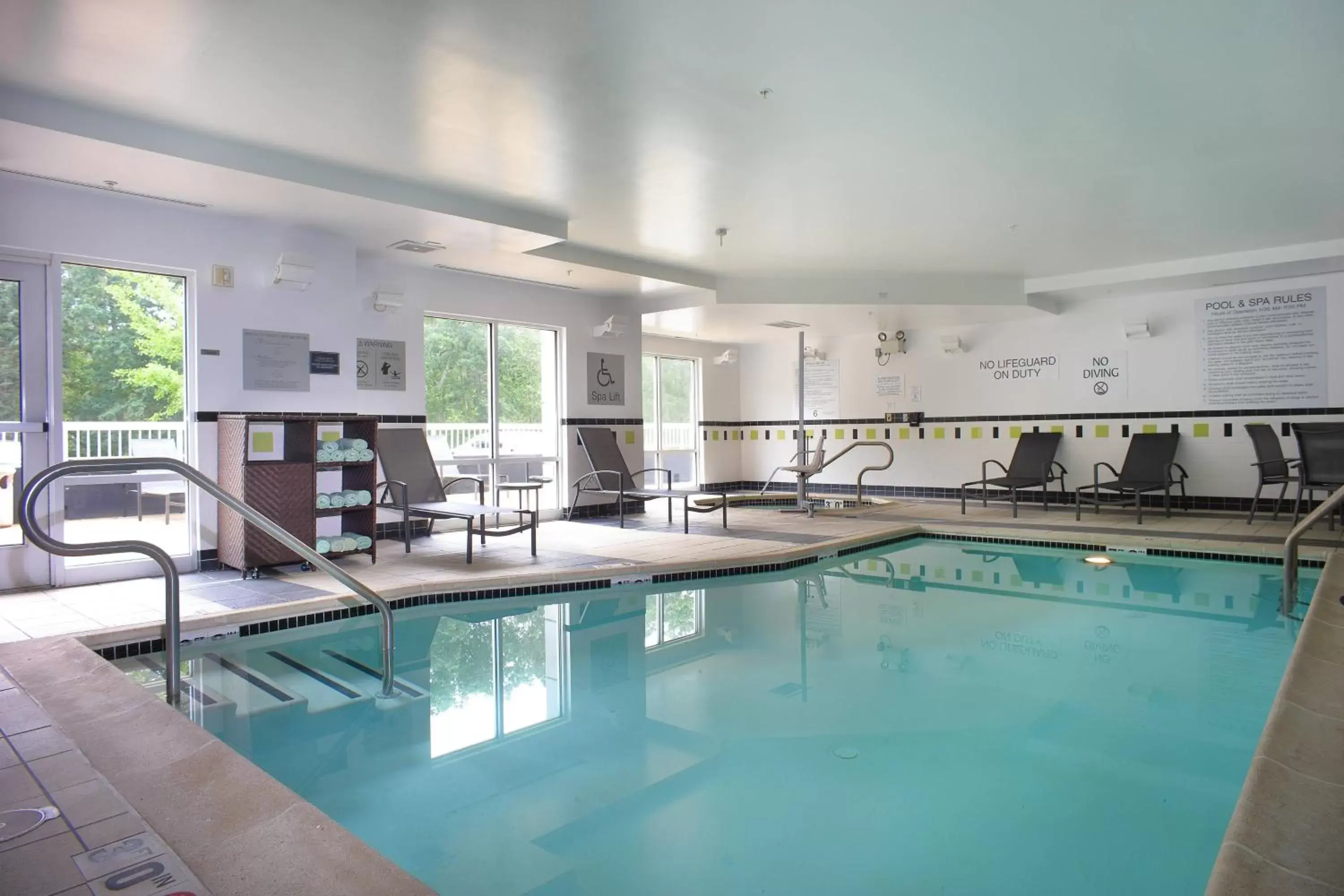 Swimming Pool in Fairfield Inn & Suites by Marriott Millville Vineland