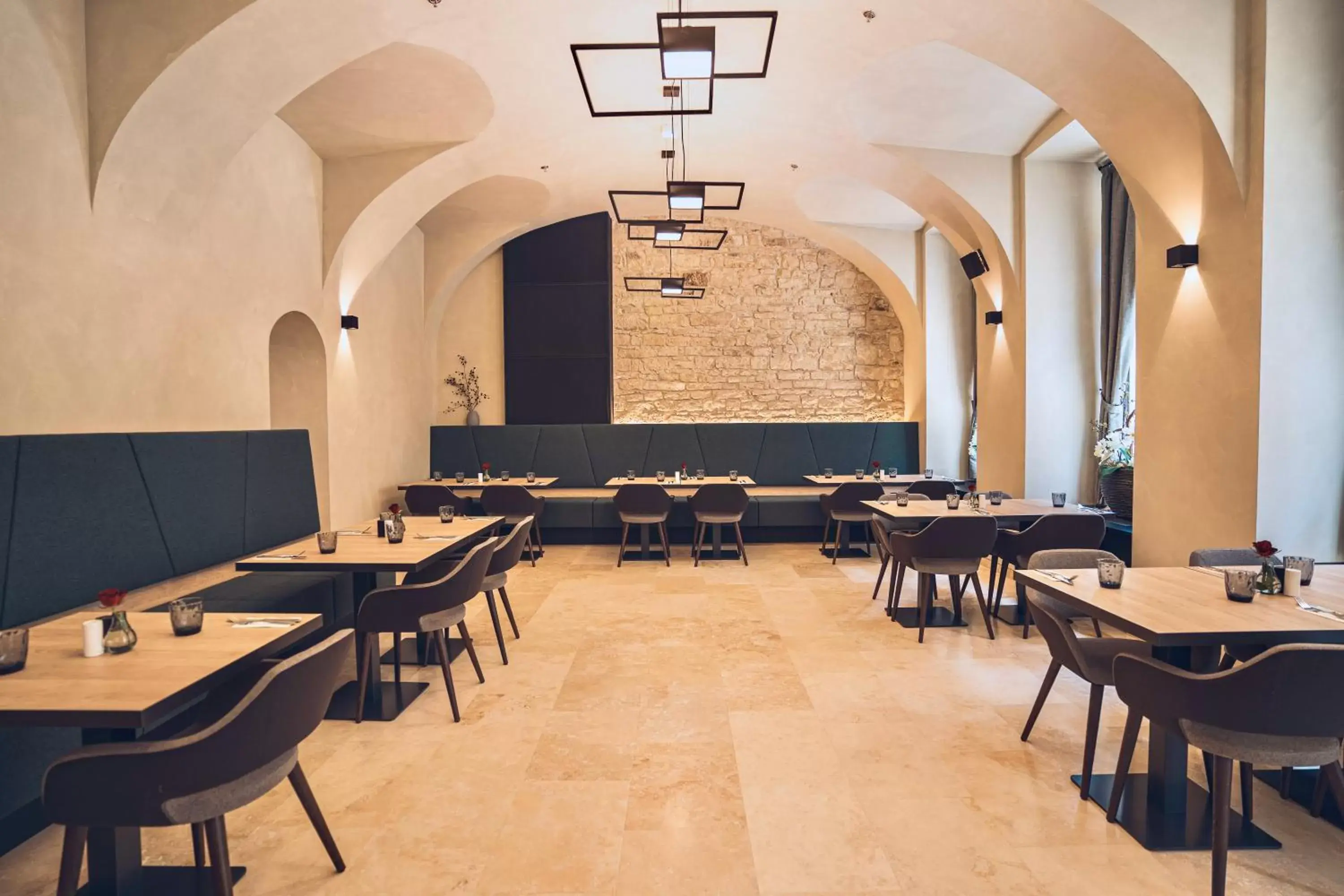 Restaurant/places to eat in Hotel CUBE Prague Restaurant/places to eat in Hotel CUBE Prague