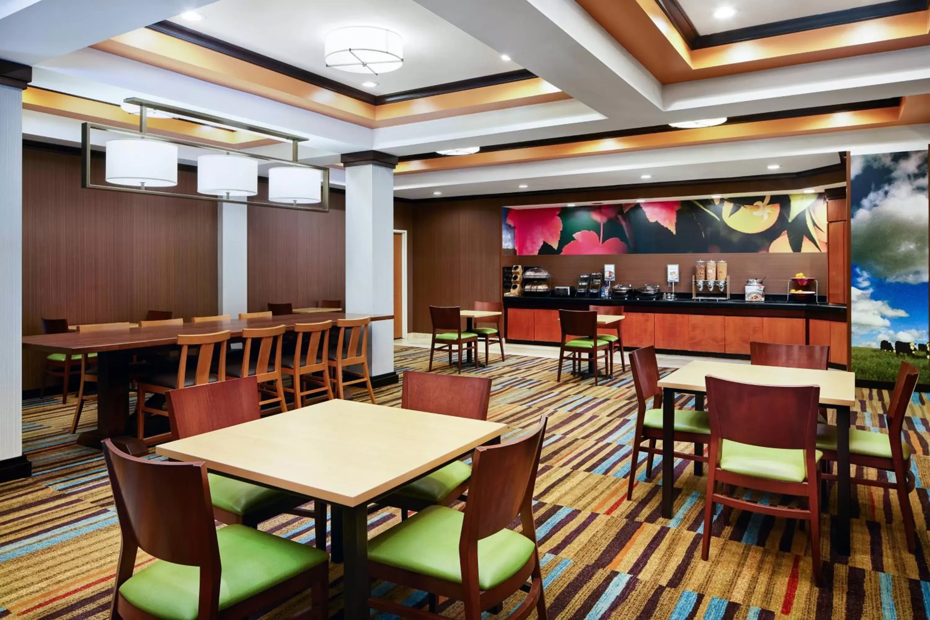 Breakfast, Restaurant/Places to Eat in Fairfield Inn and Suites by Marriott Plainville