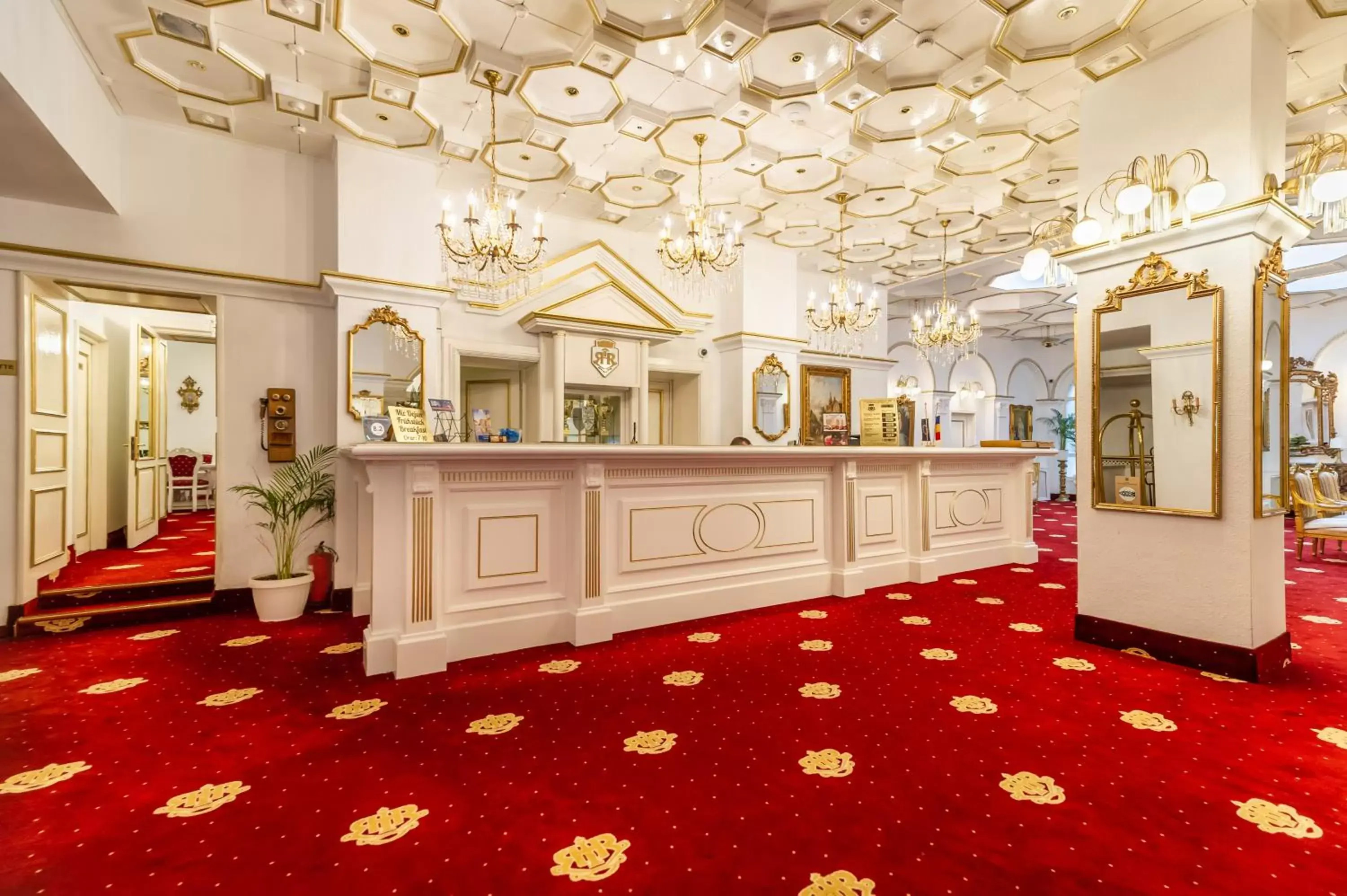 Lobby or reception, Lobby/Reception in Hotel Imparatul Romanilor