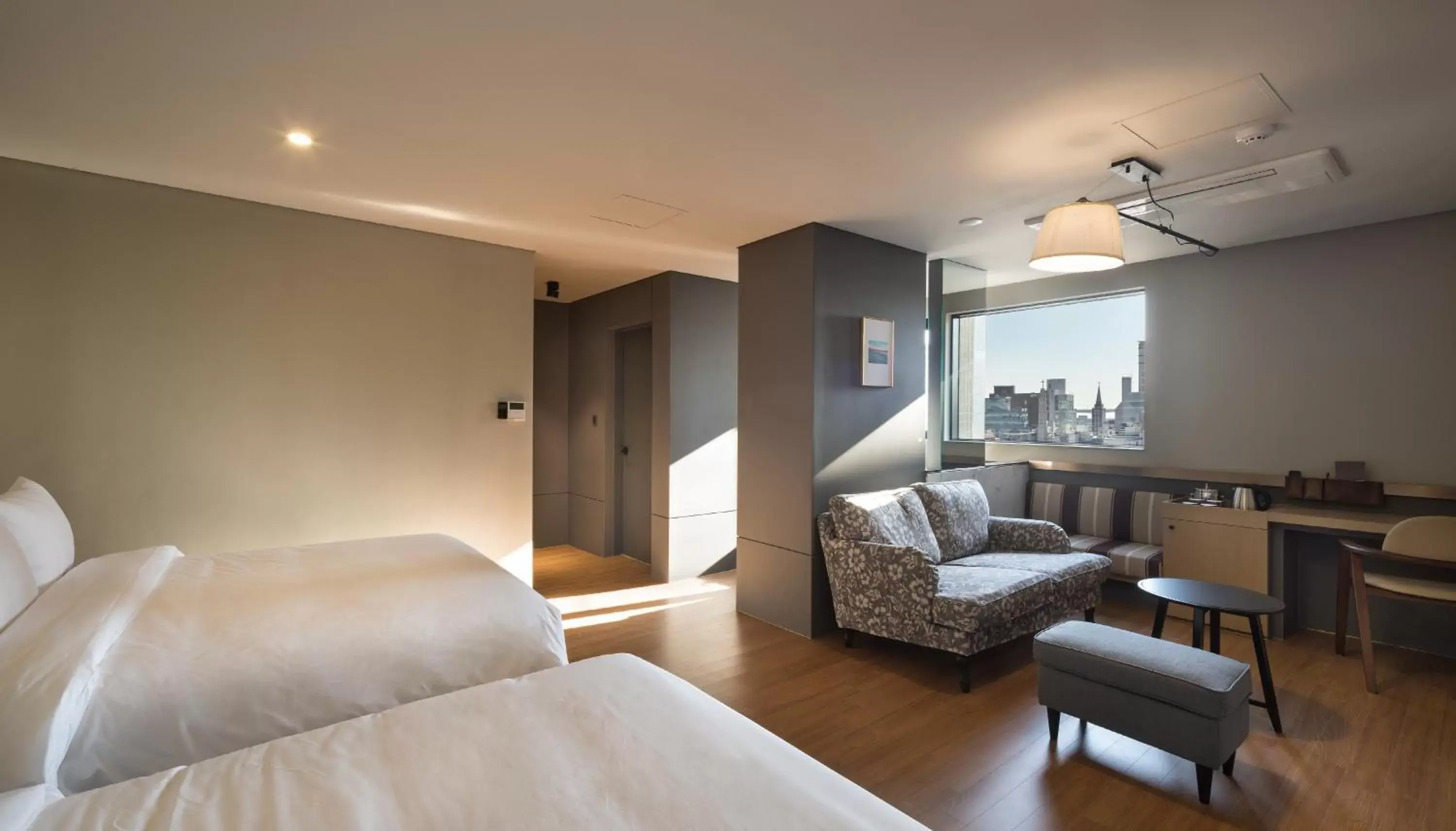 Photo of the whole room, Bed in Bay Hound Hotel Photo of the whole room, Bed in Bay Hound Hotel