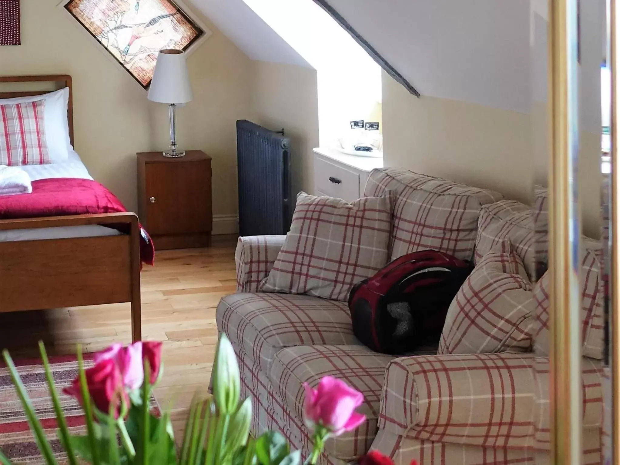 Bedroom, Seating Area in One Holyrood Hotel & Cafe