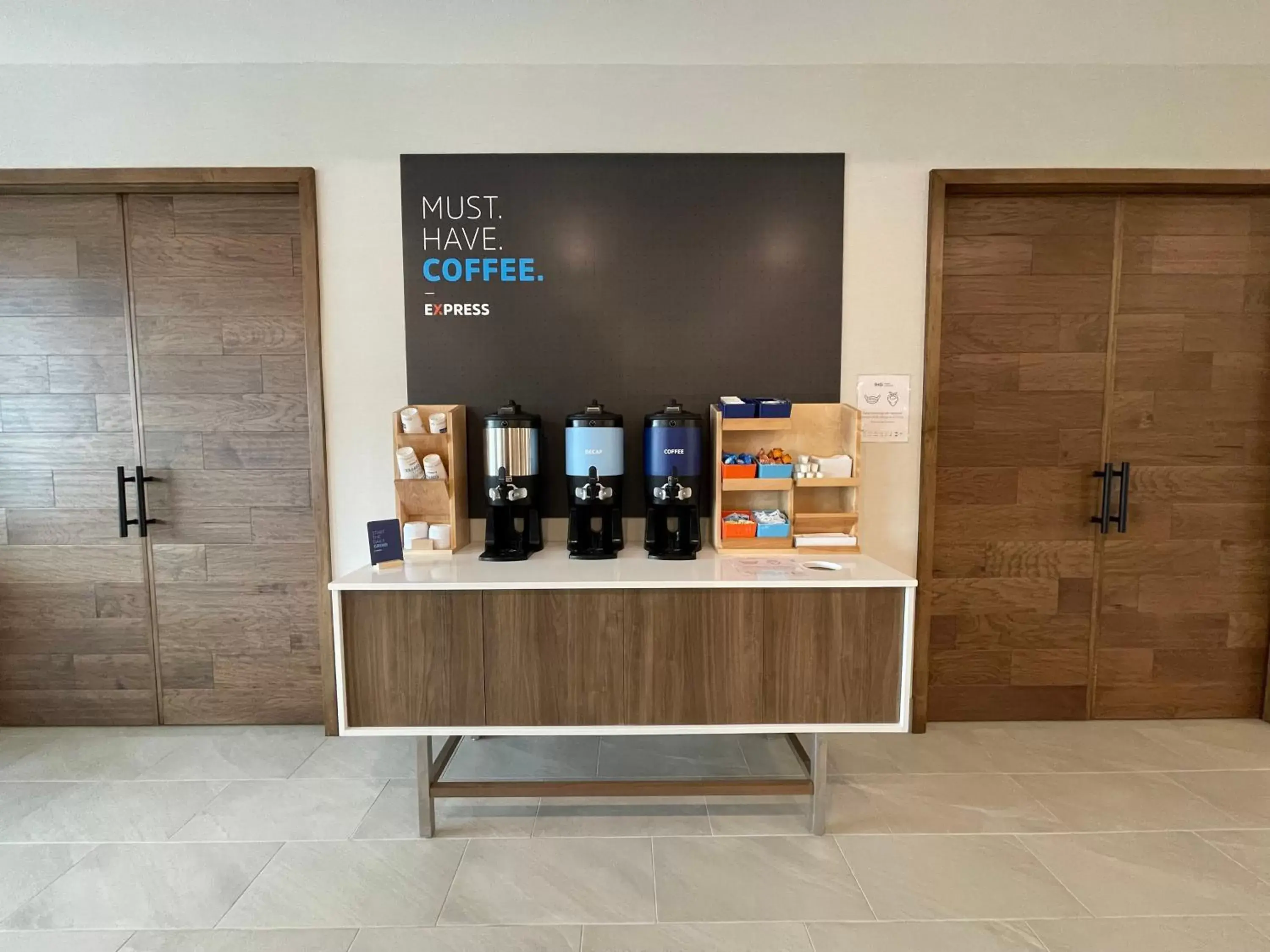 Bedroom in Holiday Inn Express & Suites - Ft. Smith - Airport by IHG Bedroom in Holiday Inn Express & Suites - Ft. Smith - Airport by IHG