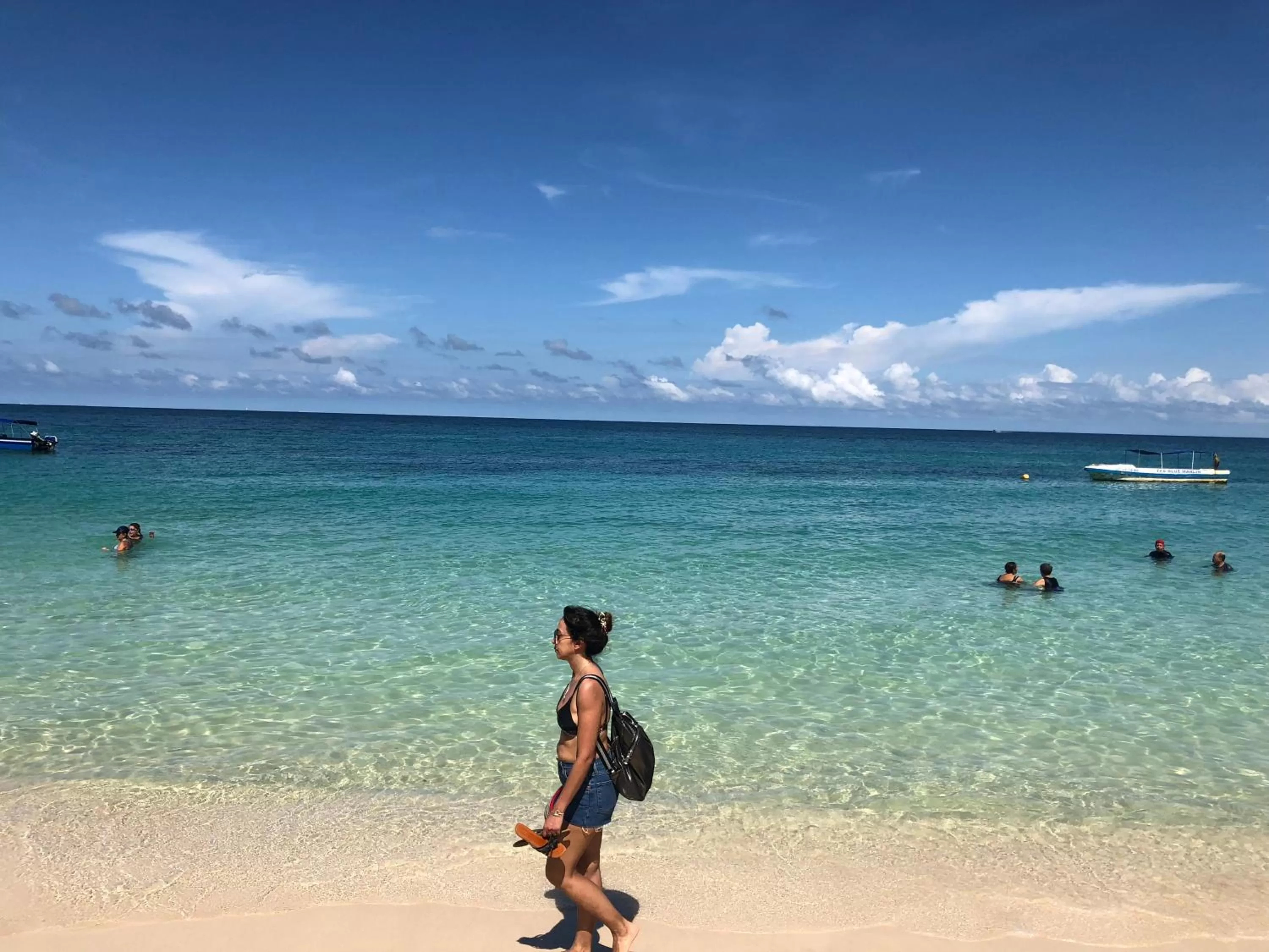 Beach in Hotel Baru Express