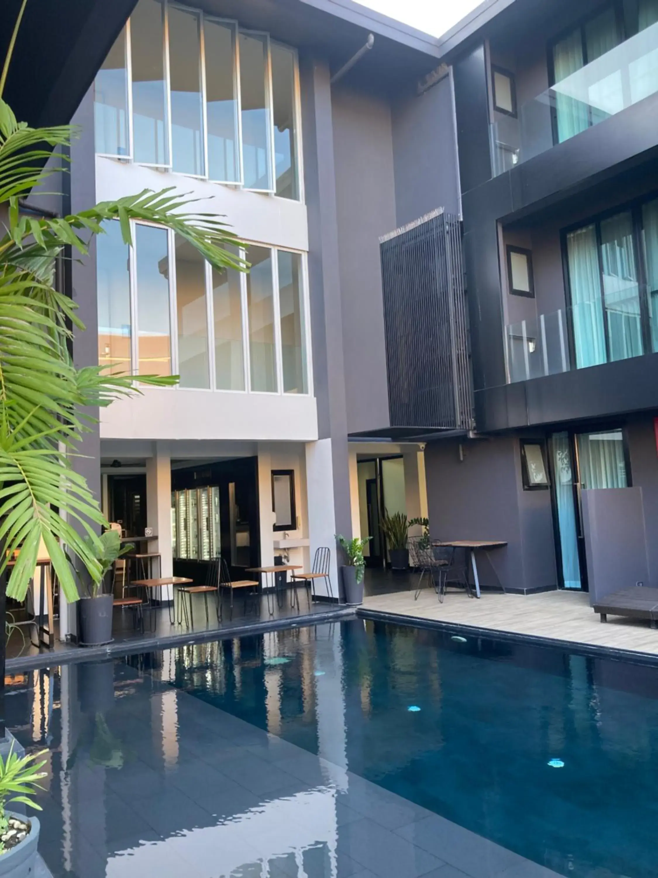 Property building, Swimming Pool in iWualai Hotel
