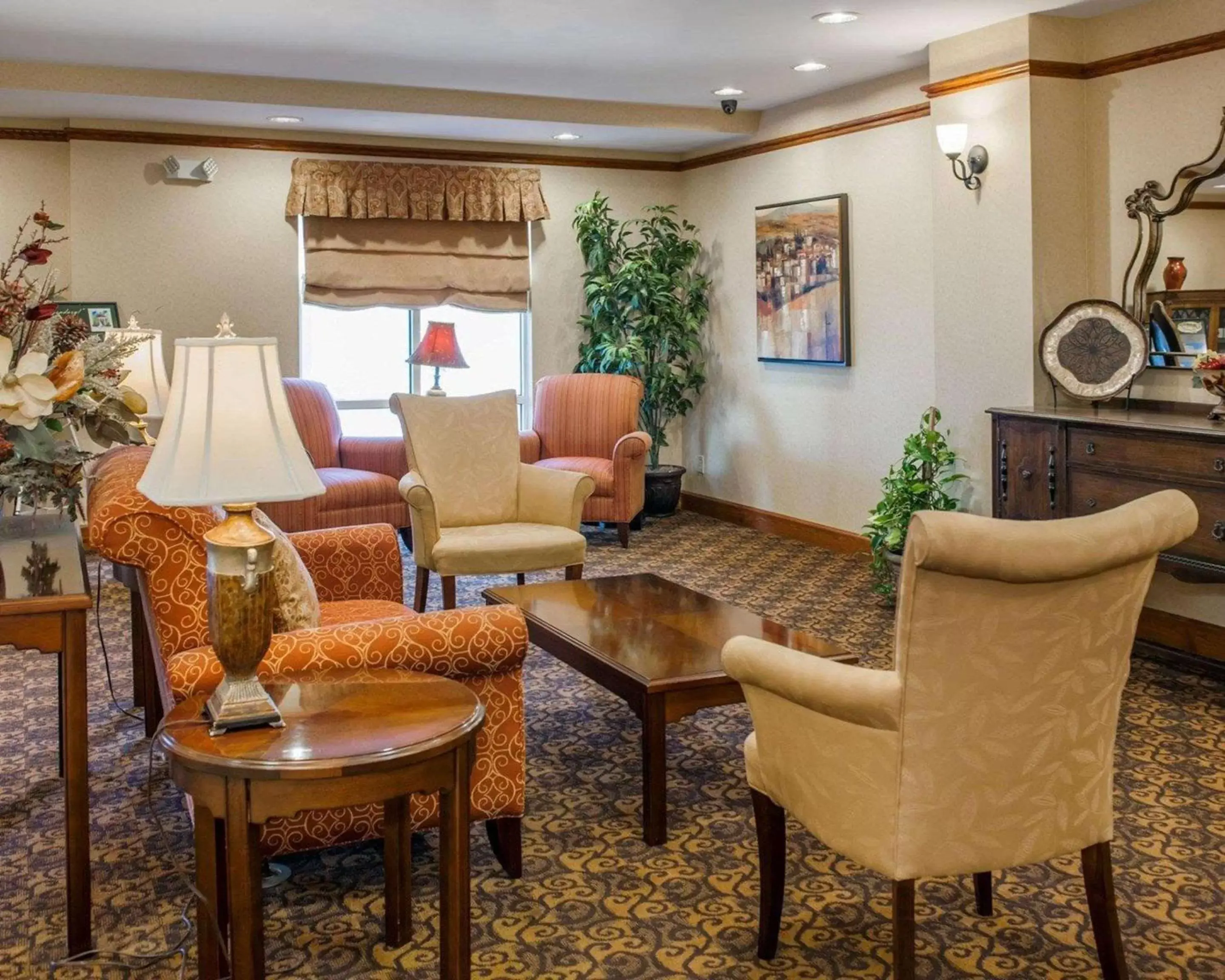 Lobby or reception, Seating Area in Comfort Suites French Lick