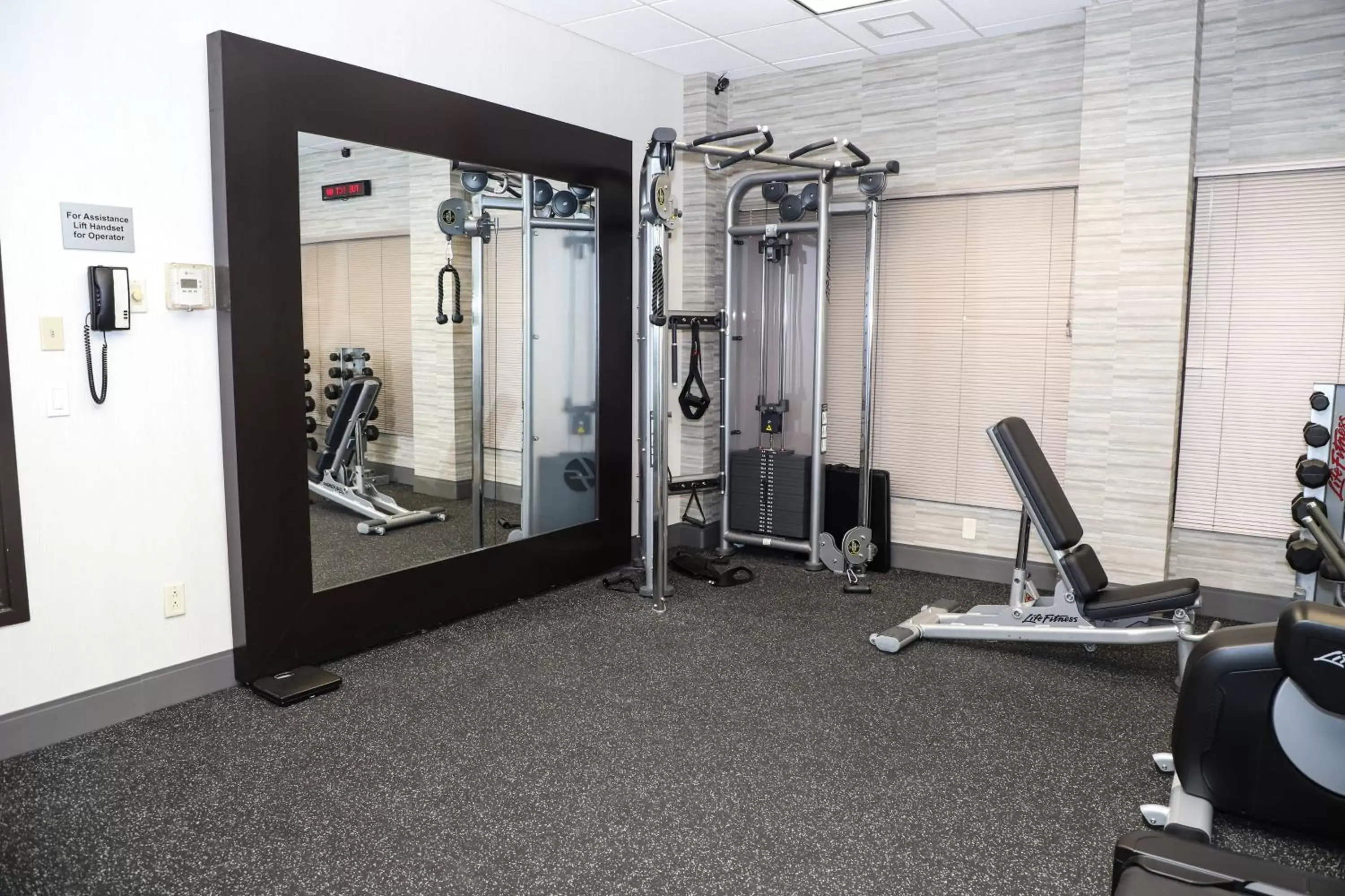 Fitness centre/facilities, Fitness Center/Facilities in Courtyard by Marriott Toronto Brampton