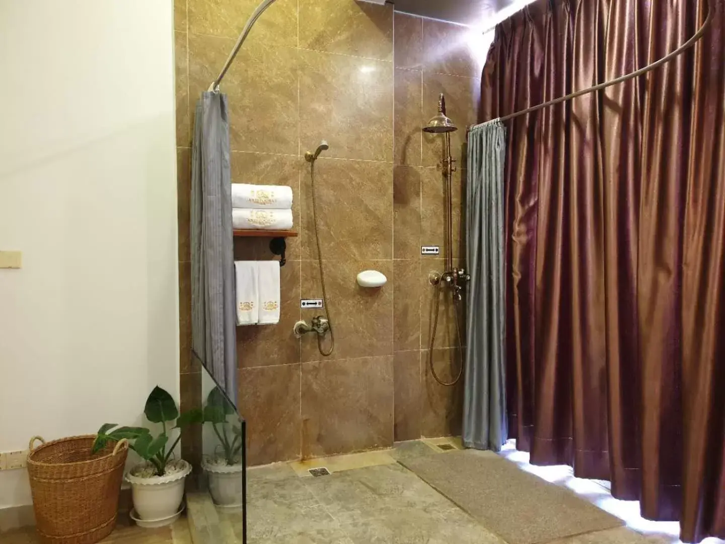 Shower, Bathroom in Aristocrat Residence & Hotel