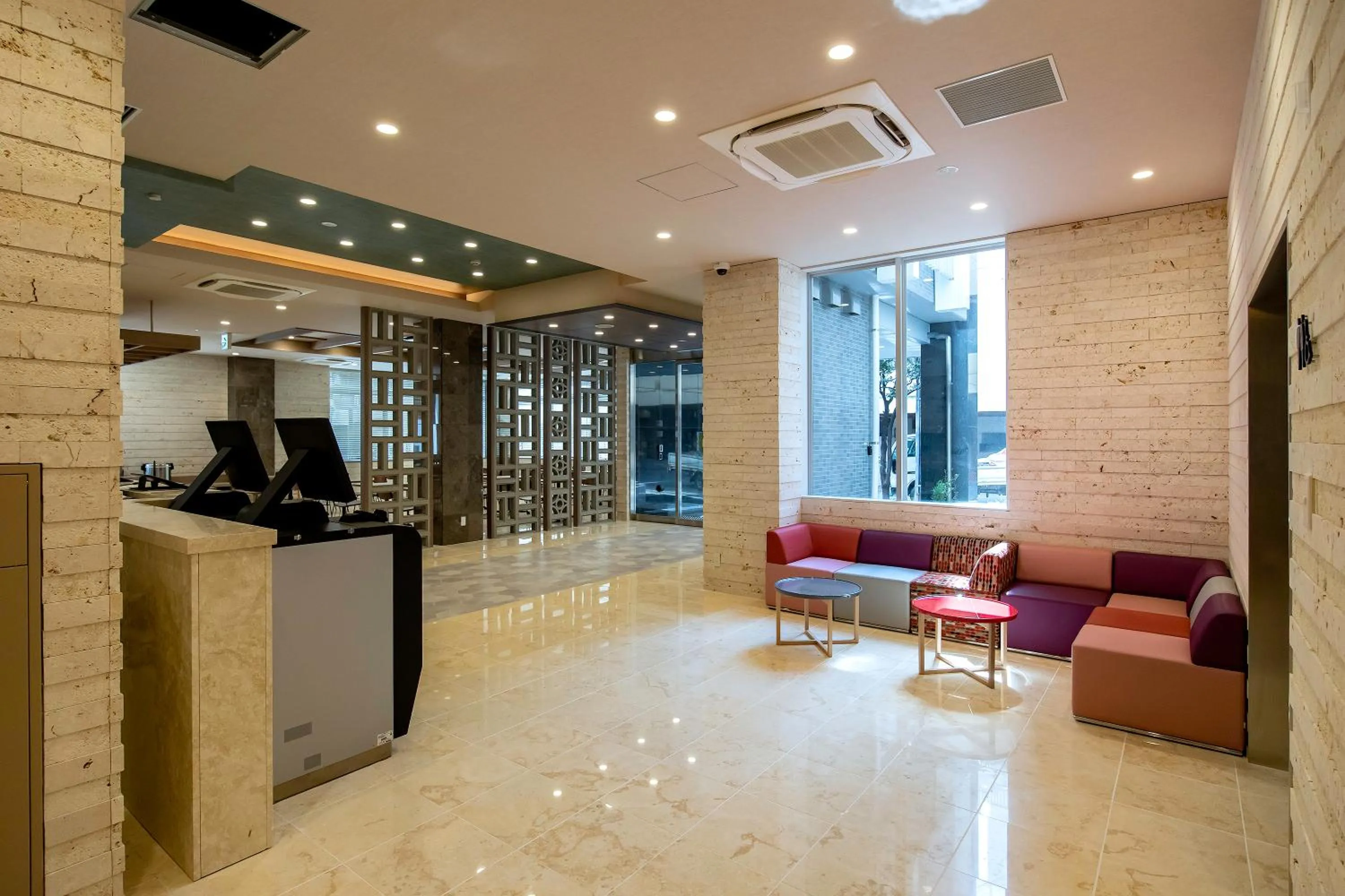 Lobby or reception in Hotel Lantana Naha Matsuyama
