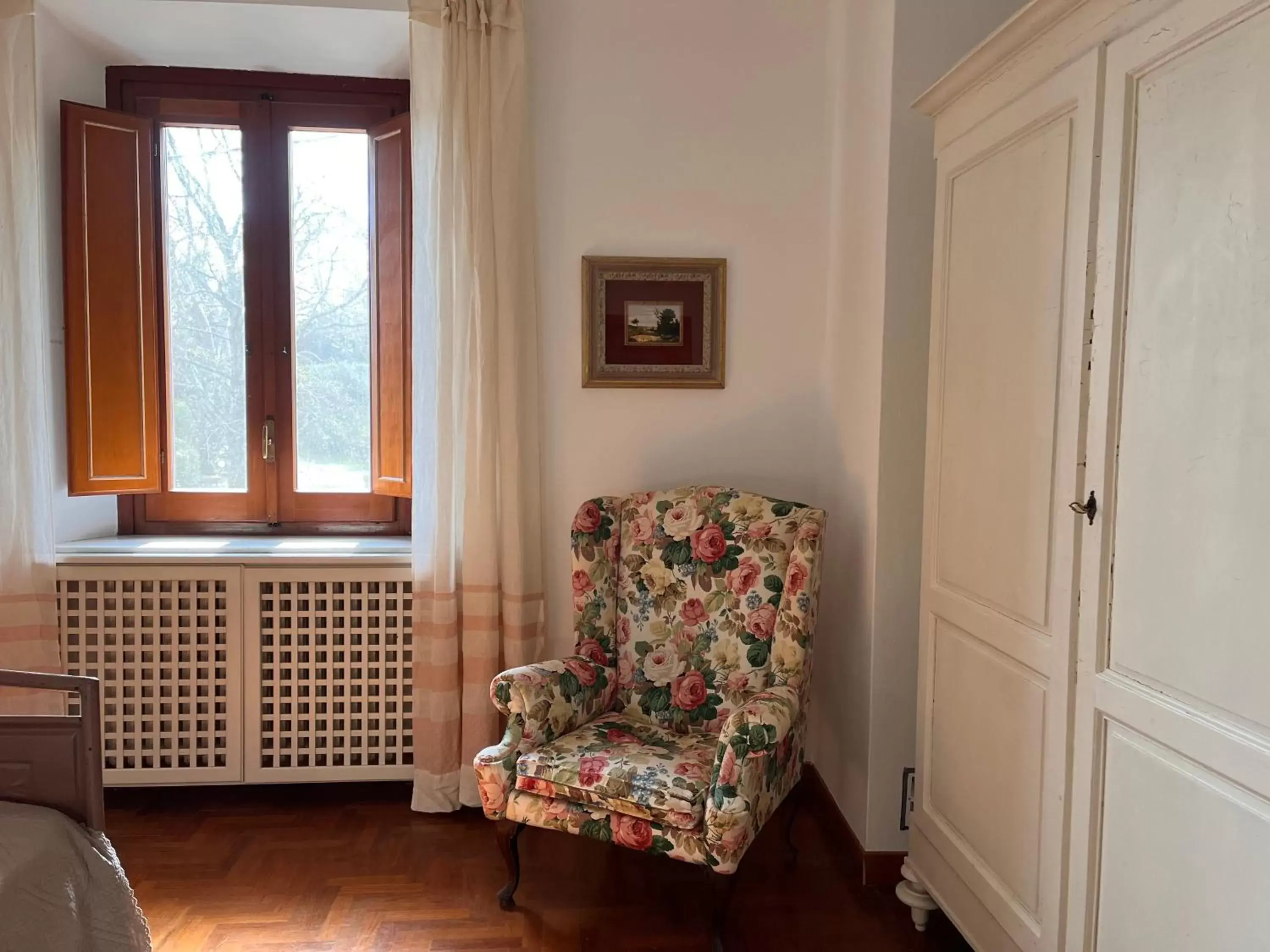 Bedroom, Seating Area in Casa del Pino