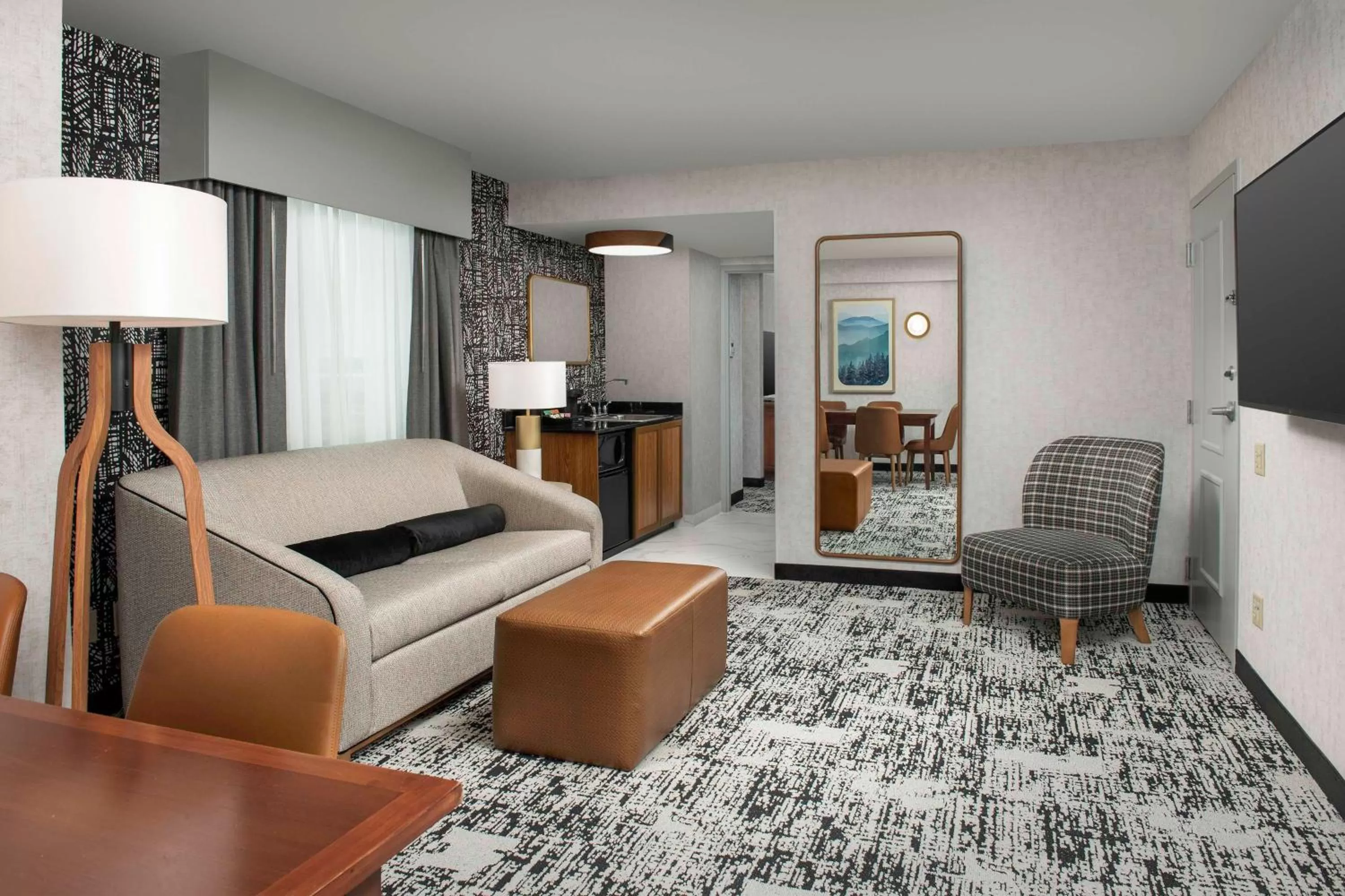 Living room, Bed in Embassy Suites by Hilton Dulles North Loudoun