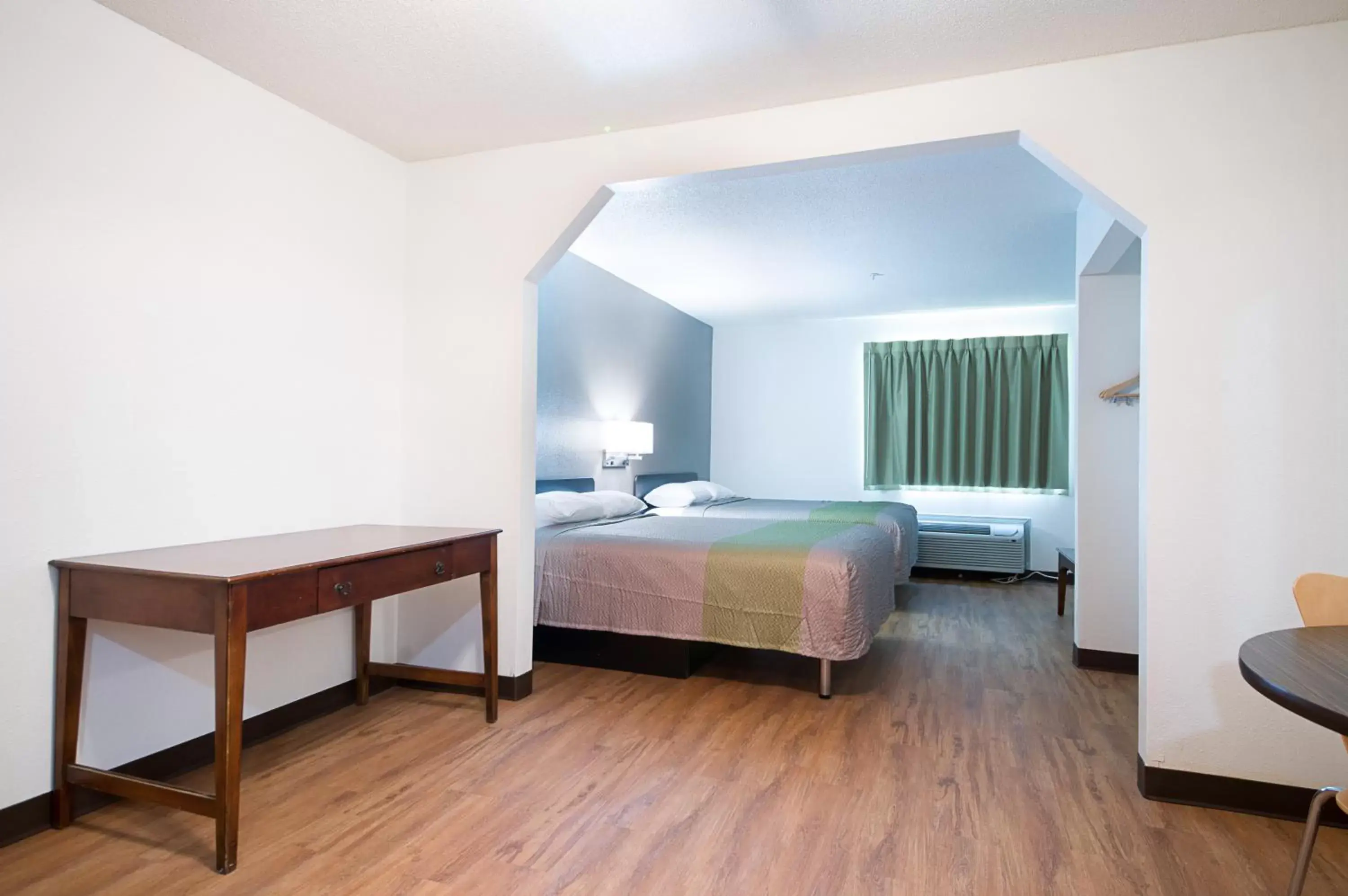 Bedroom, Room Photo in Motel 6-New Iberia, LA