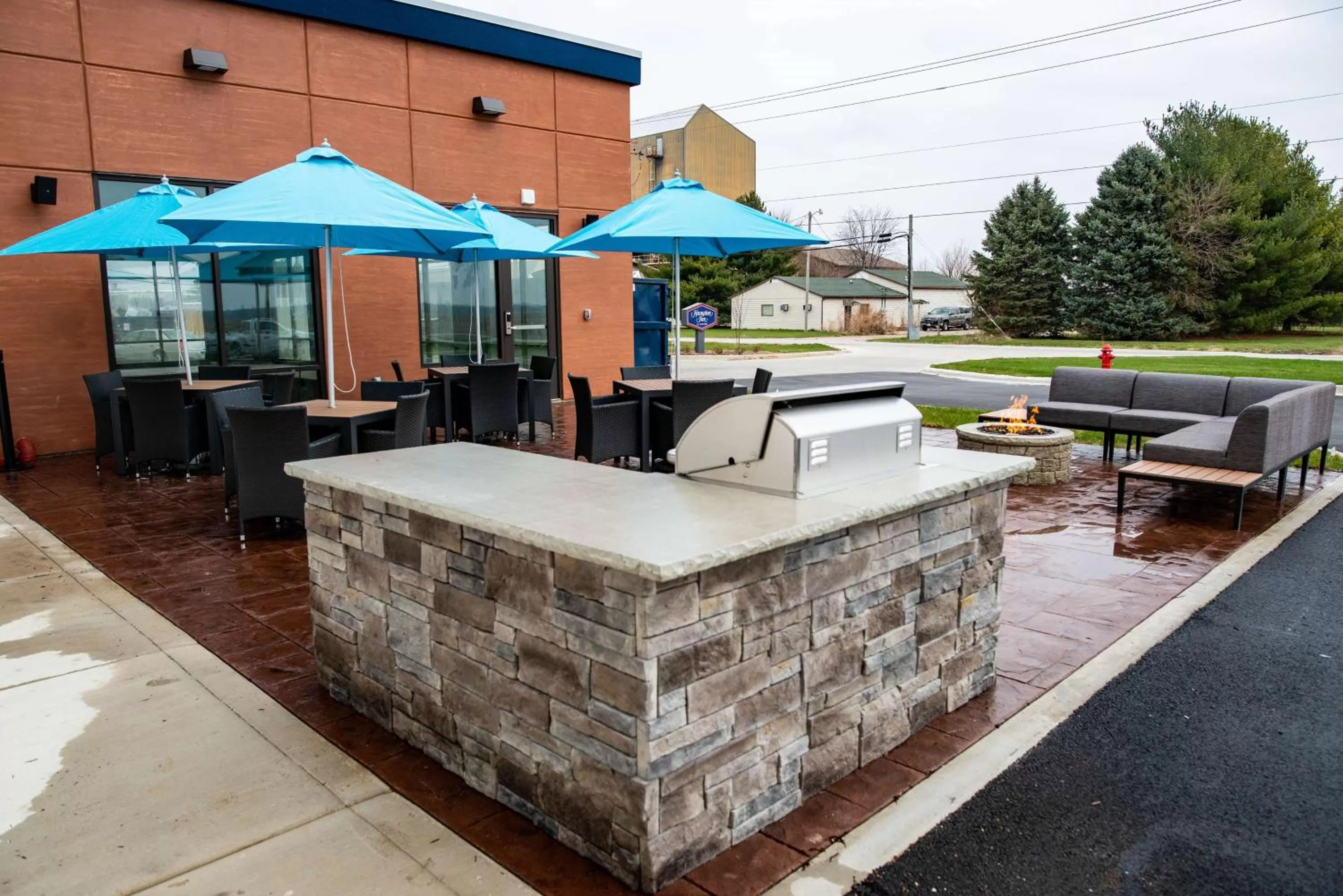 Patio in Hampton Inn Paris IL, IL