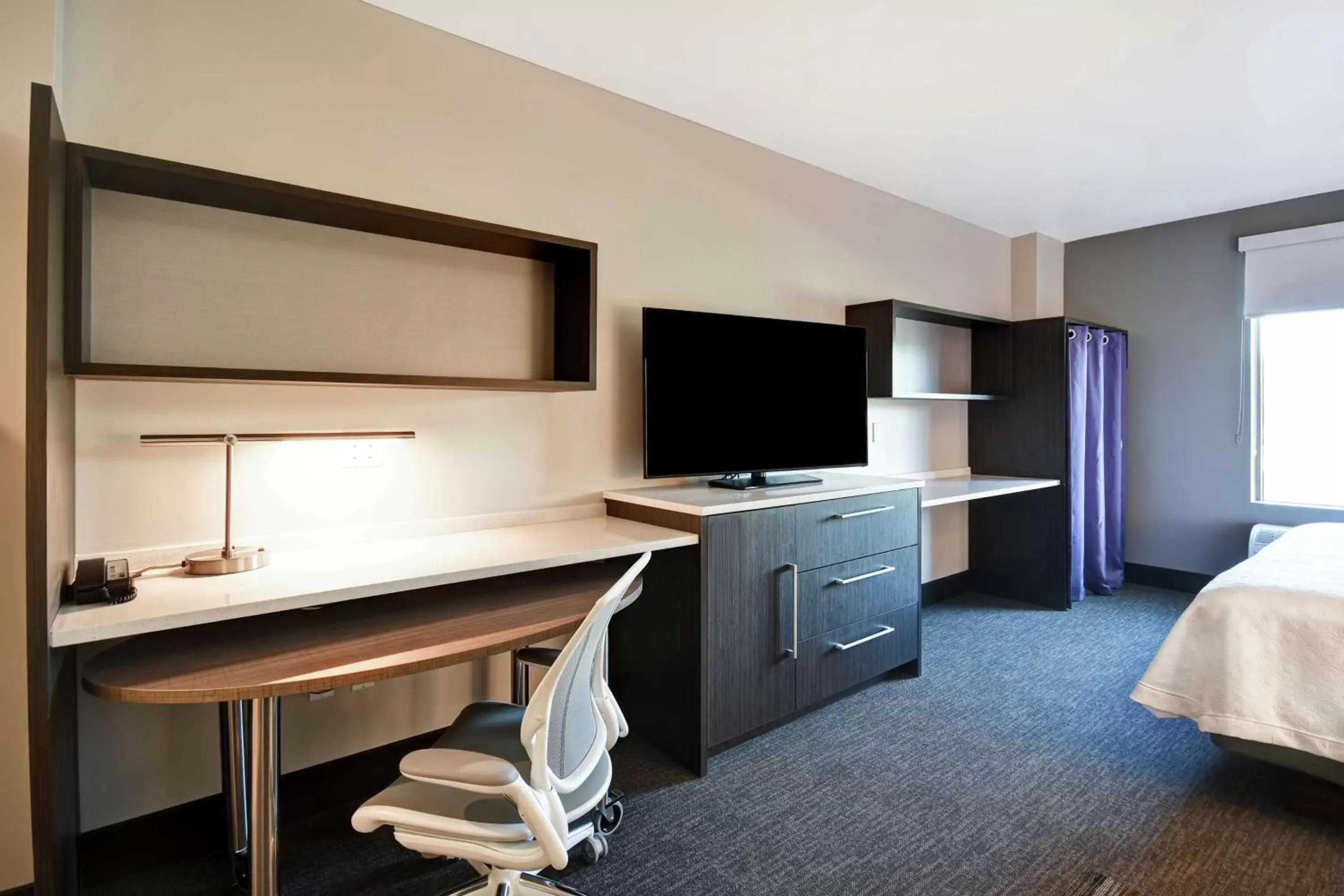 Bedroom, Kitchen/Kitchenette in Home2 Suites by Hilton Los Angeles Montebello