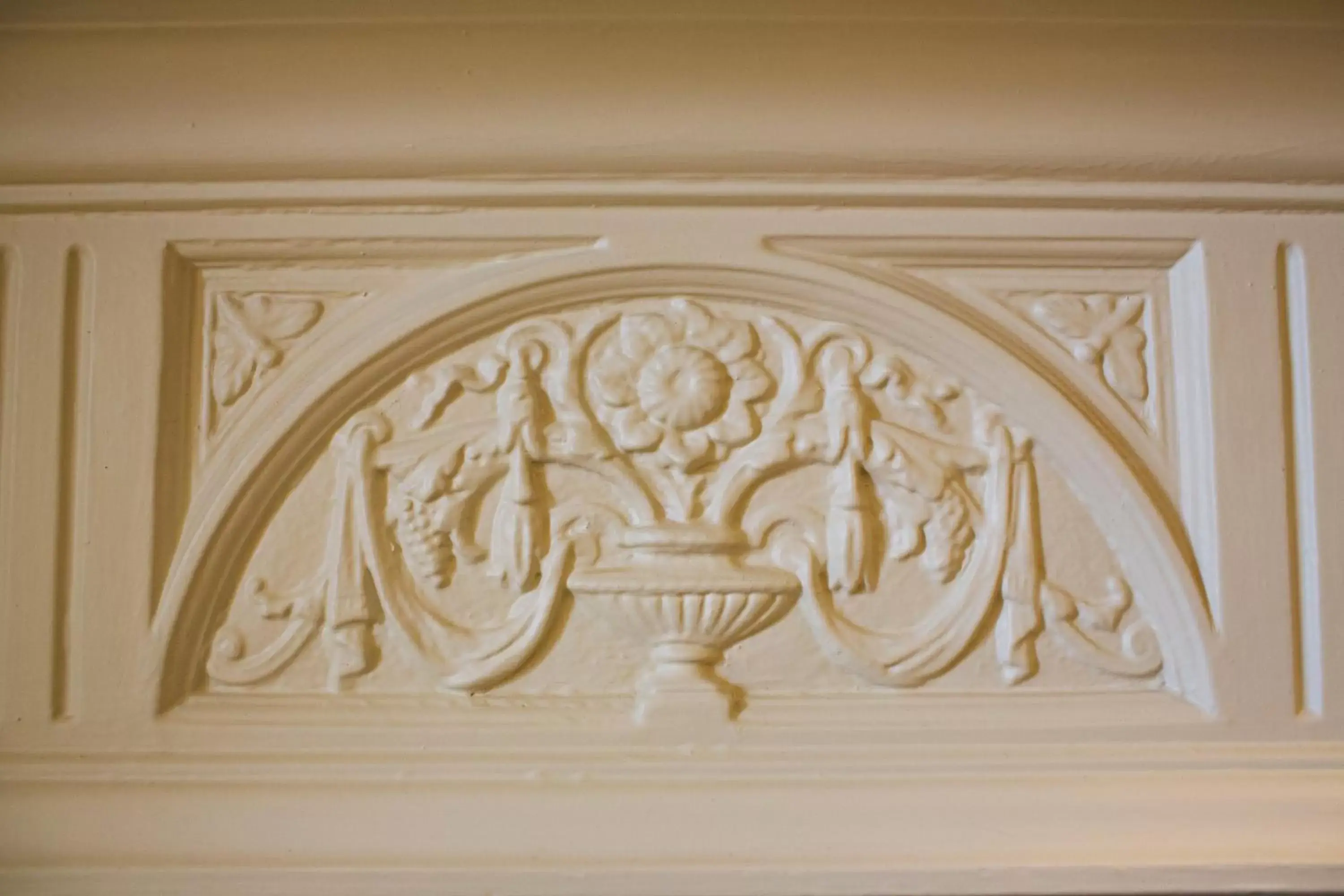 Decorative detail in Houndgate Townhouse