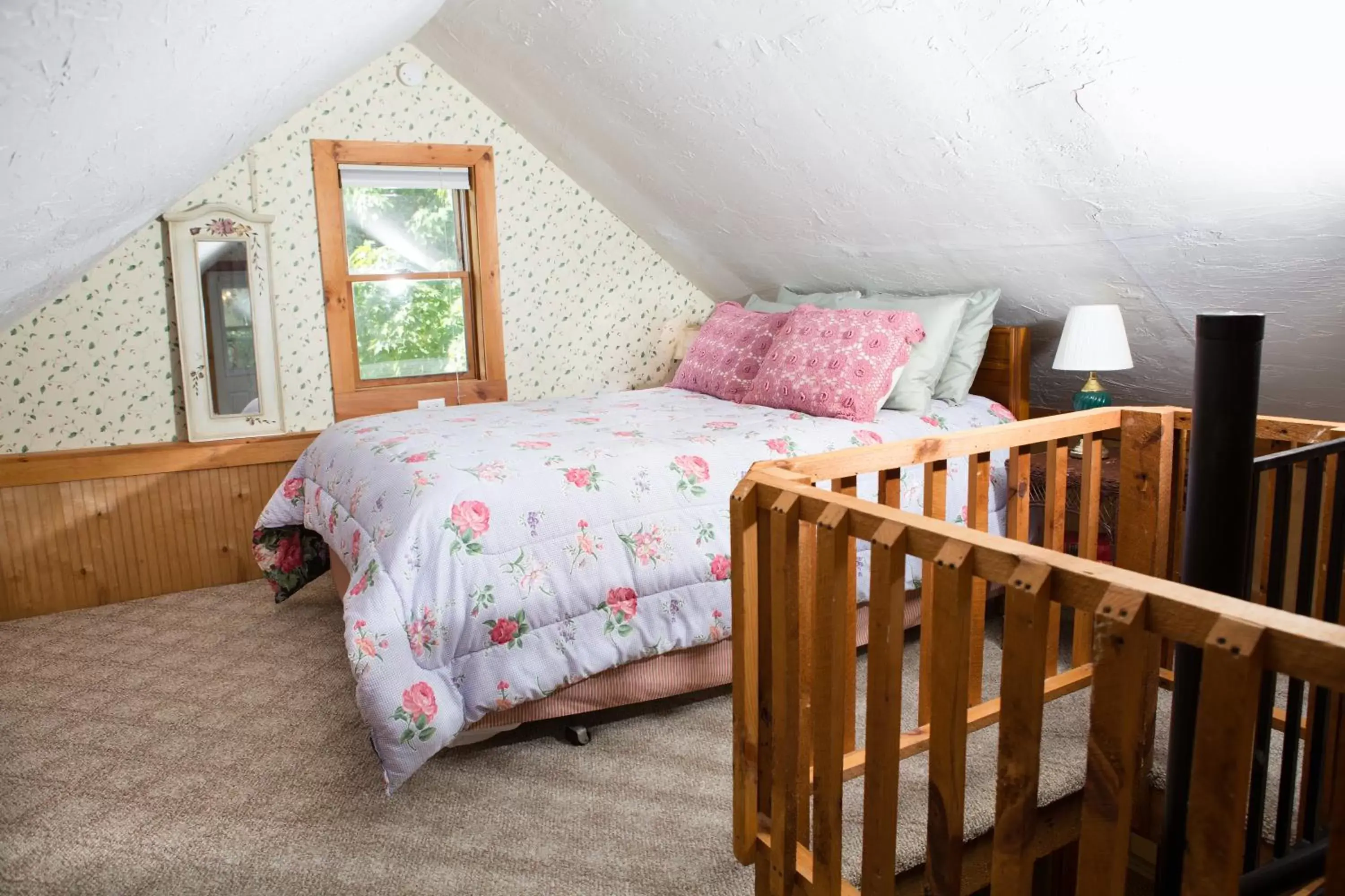 Bedroom, Bed in The Nutmeg Inn