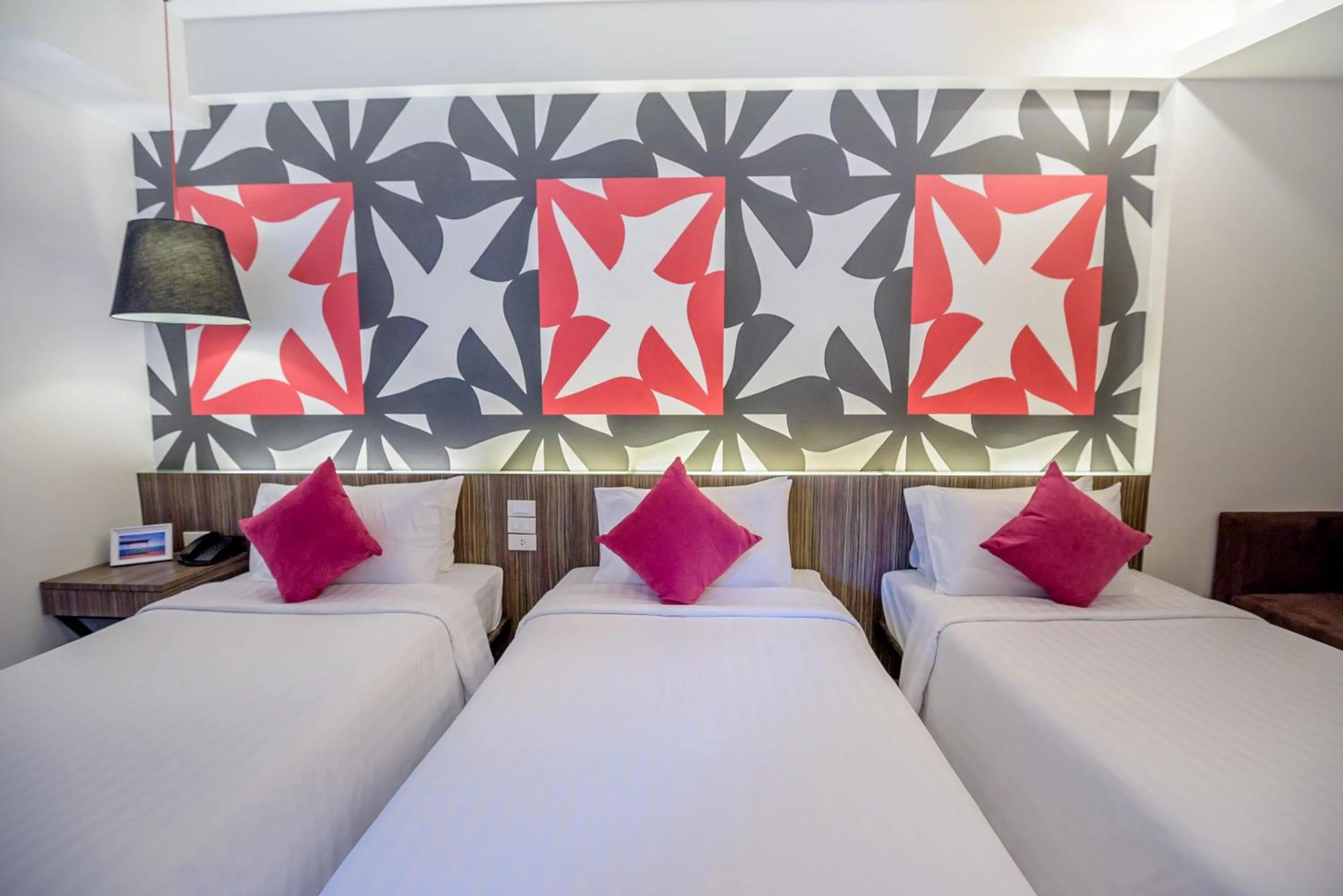 Bedroom, Bed in Hotel J Residence Pattaya