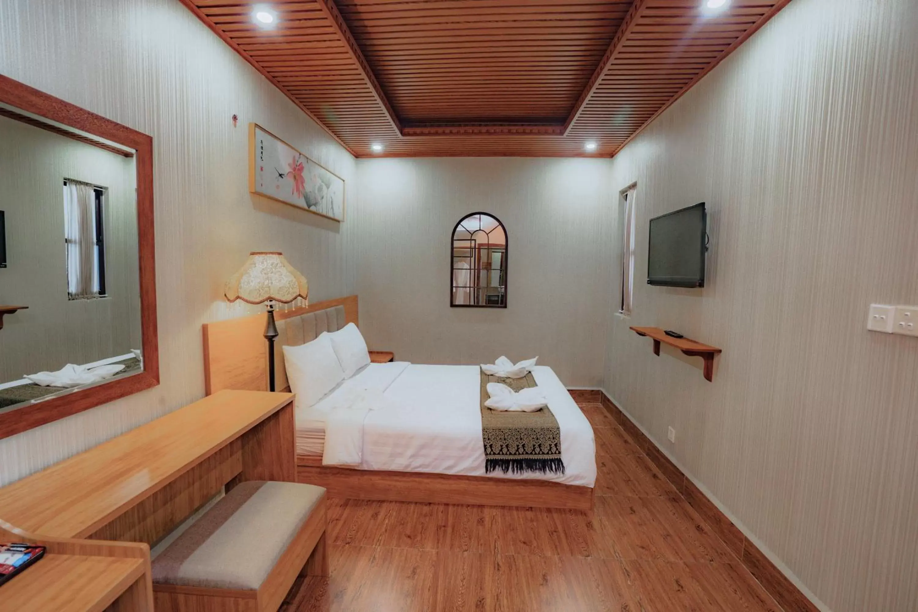 Bedroom, Bed in Phuminh Hotel Riverside