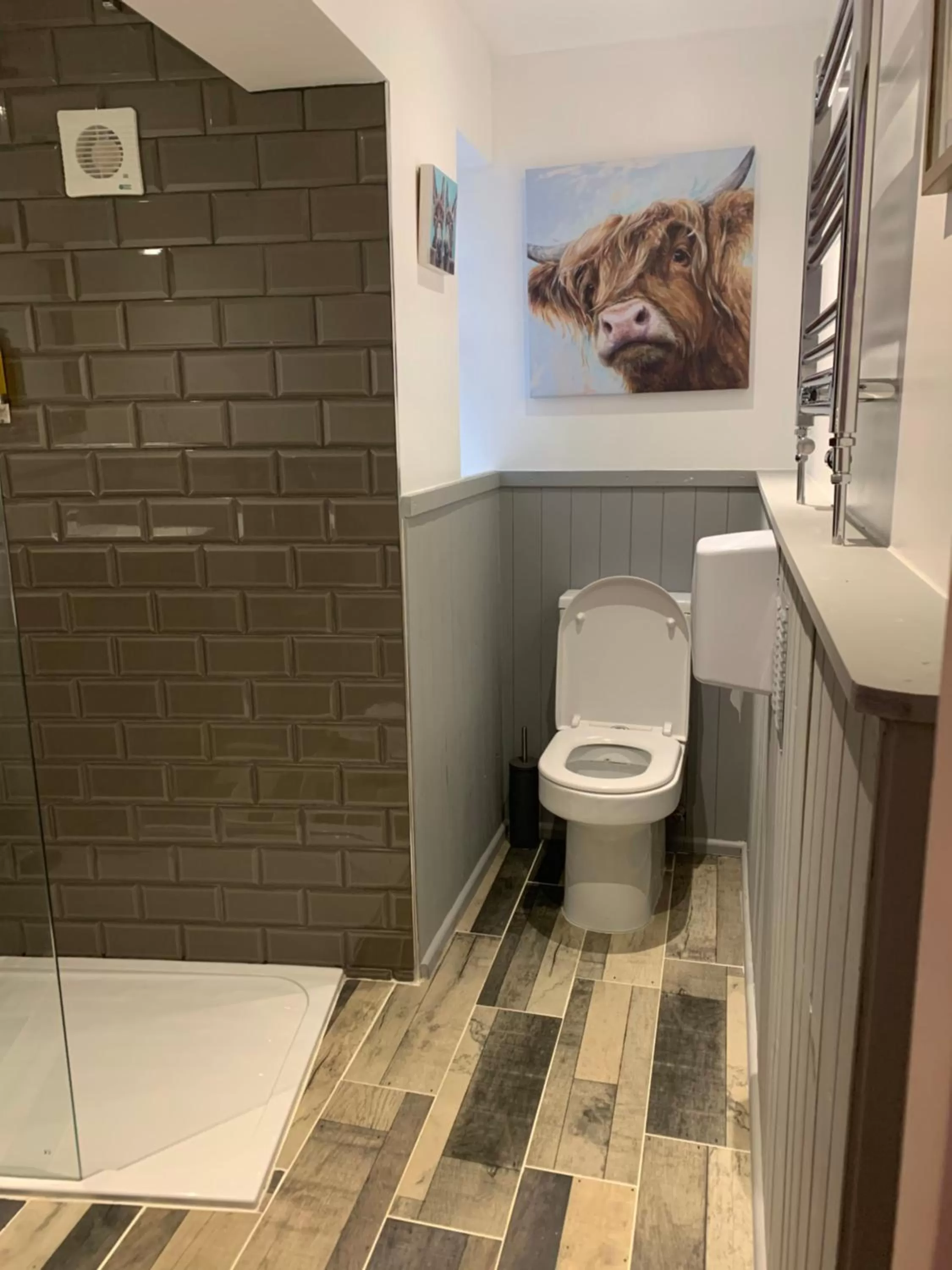 Bathroom in Mad O'Rourkes Pie Factory