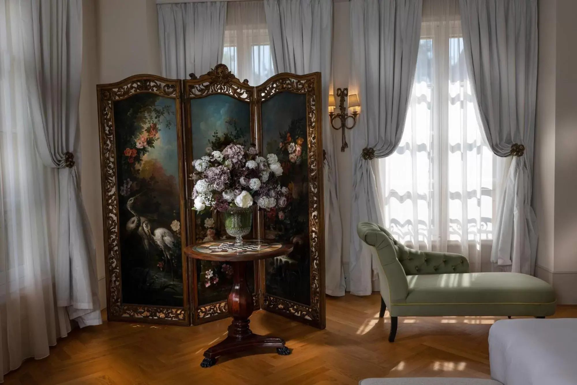 Bedroom, Seating Area in Villa Saint-Ange