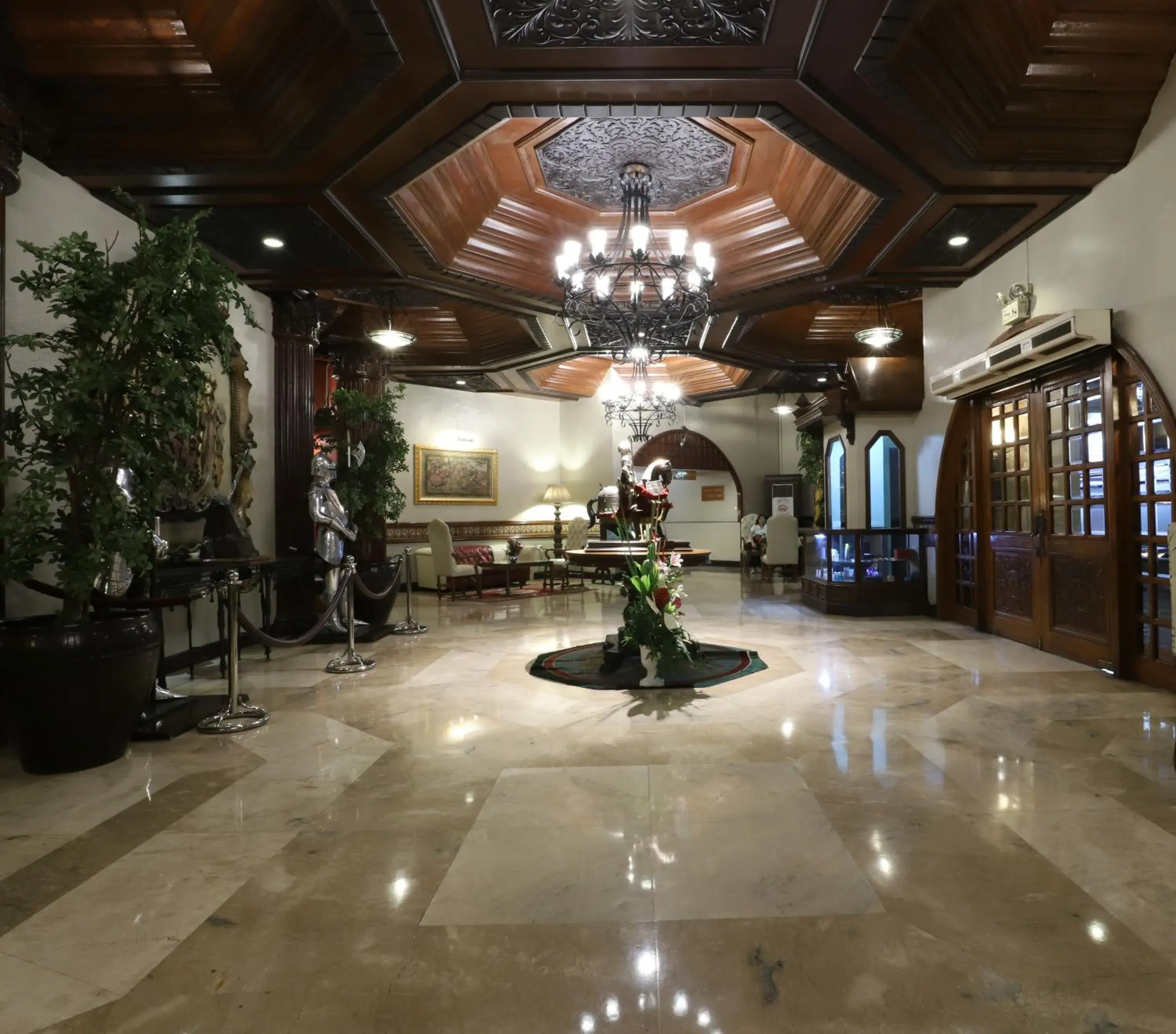 Lobby/Reception in The New Camelot Hotel