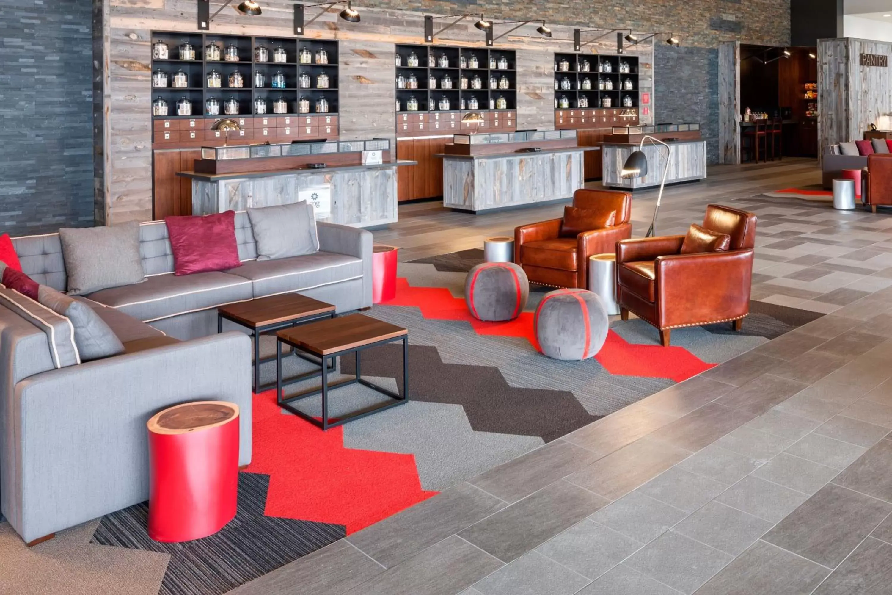 Lobby or reception, Lounge/Bar in Four Points by Sheraton Seattle Airport South