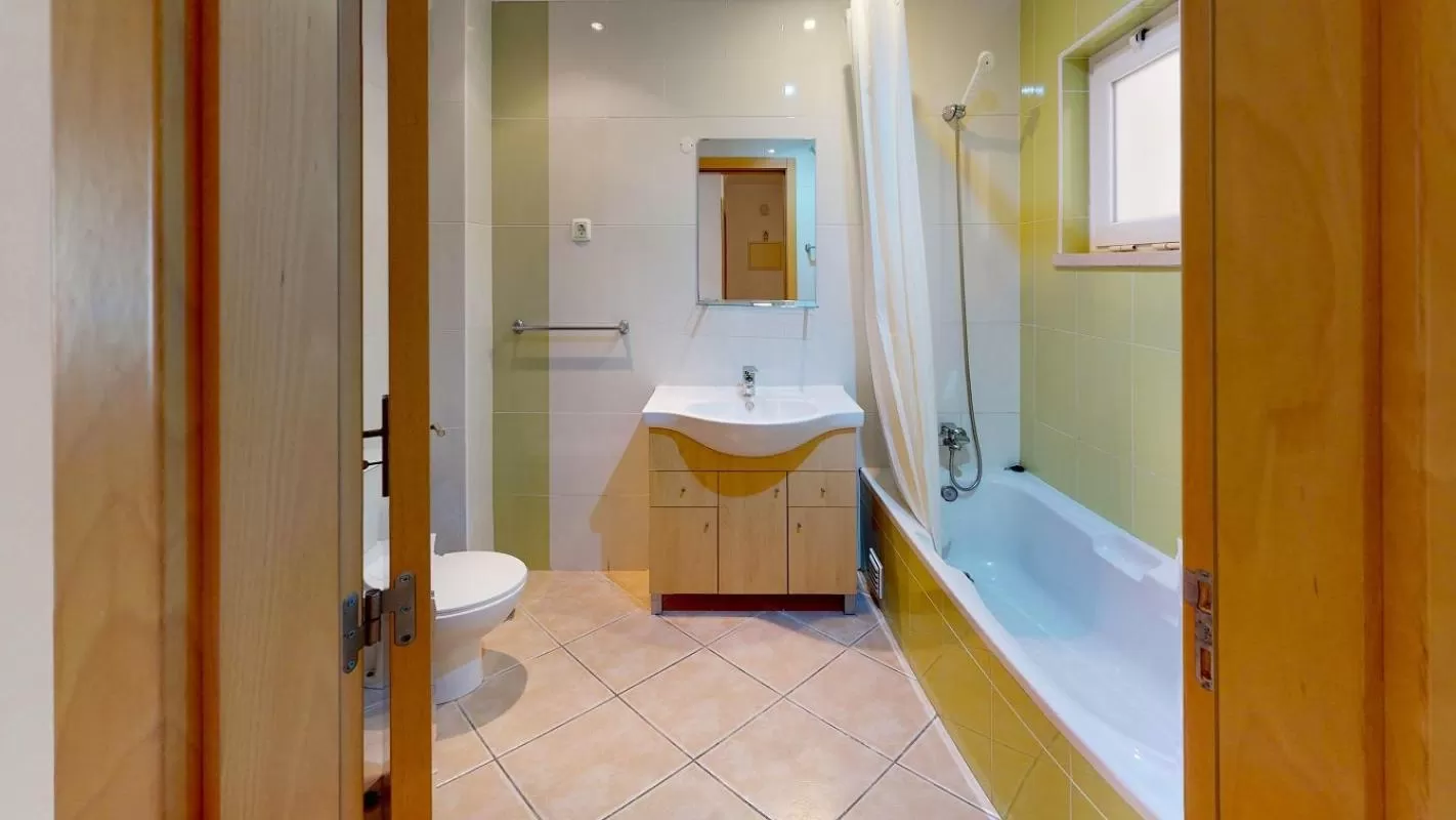 Toilet in Smy Santa Eulalia Algarve