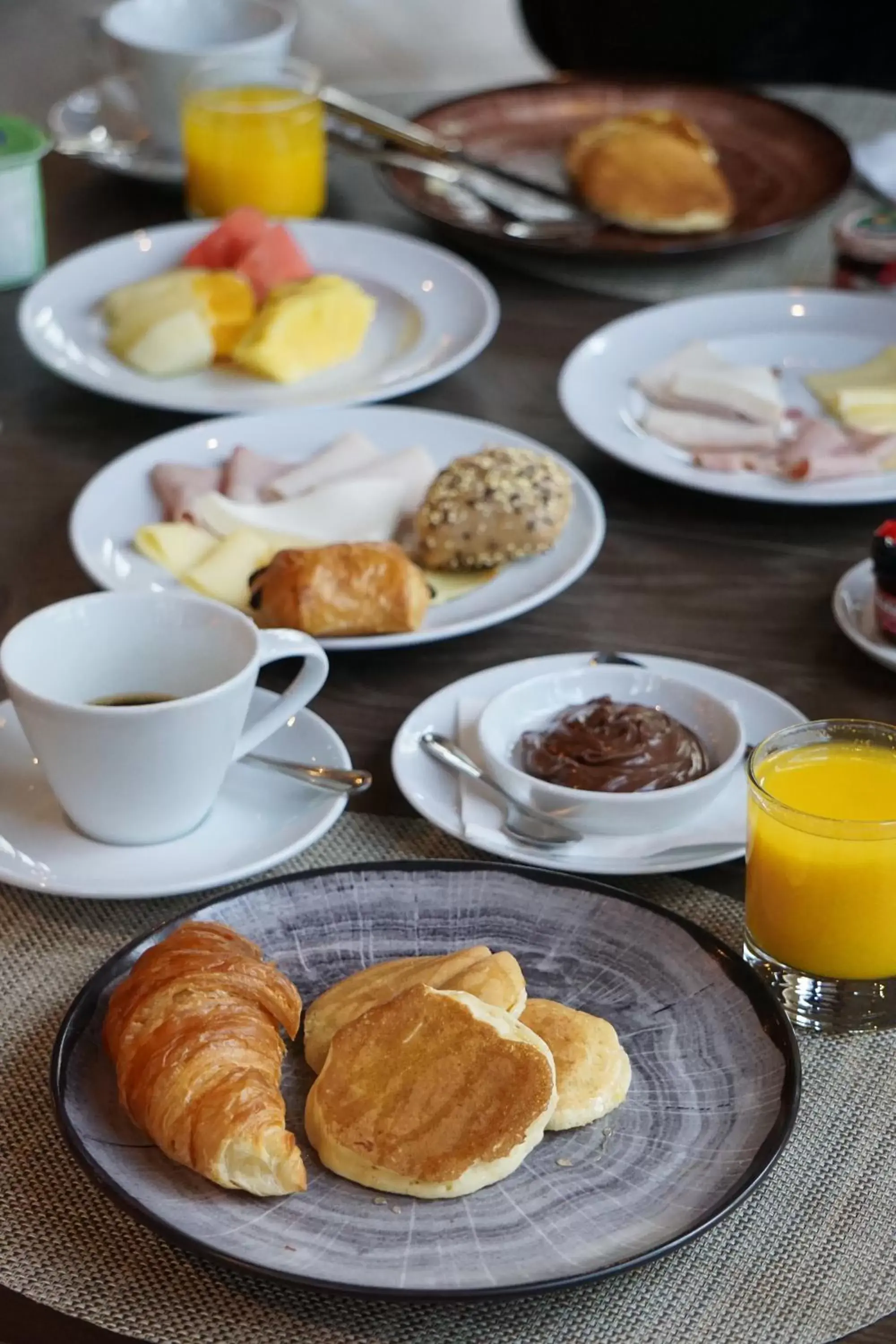 Restaurant/places to eat, Breakfast in Crowne Plaza Porto, an IHG Hotel