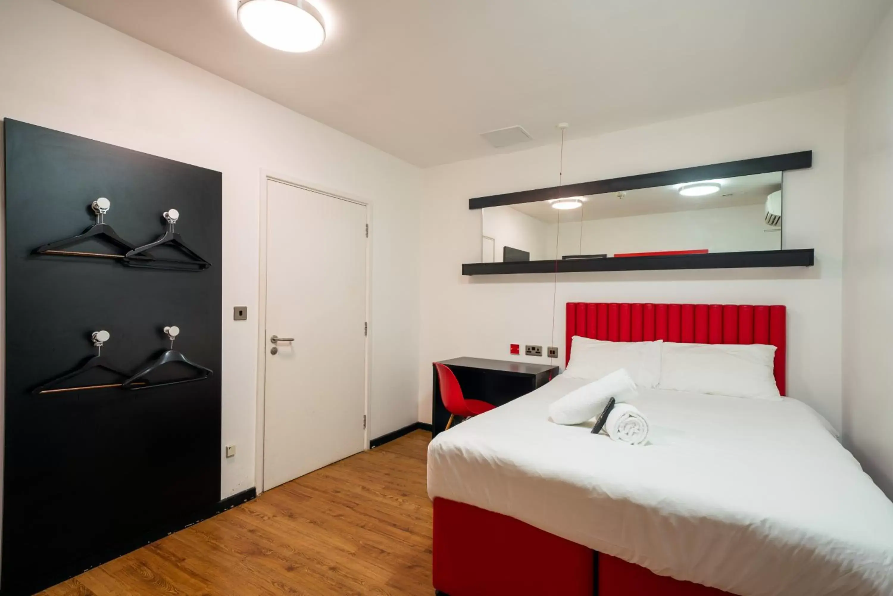 Photo of the whole room, Bed in easyHotel Newcastle